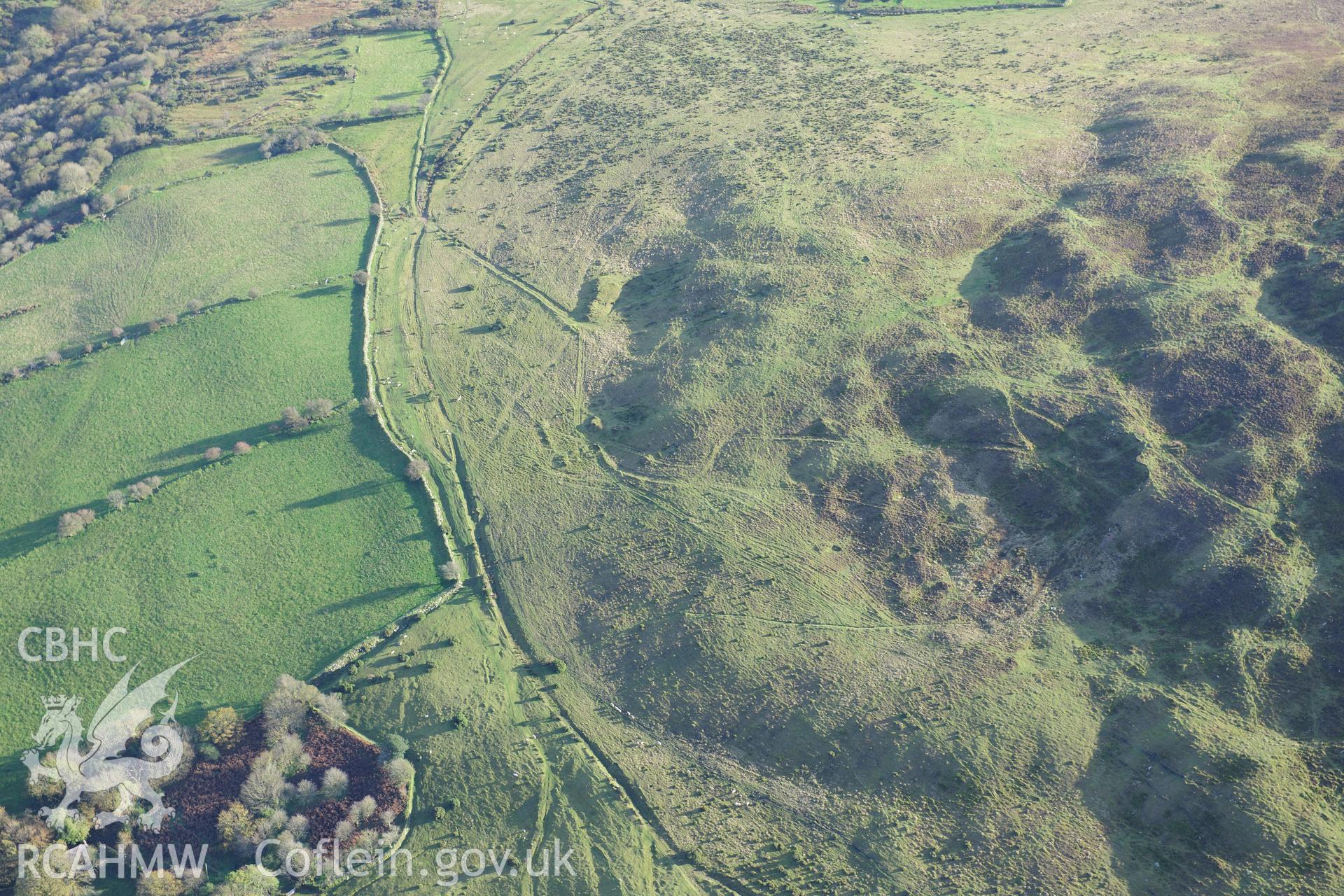 RCAHMW colour oblique photograph of Foel Drygarn Hillside, Trawsnant Deserted Farmstead, Foel Drygarn. Taken by Toby Driver on 26/10/2012.