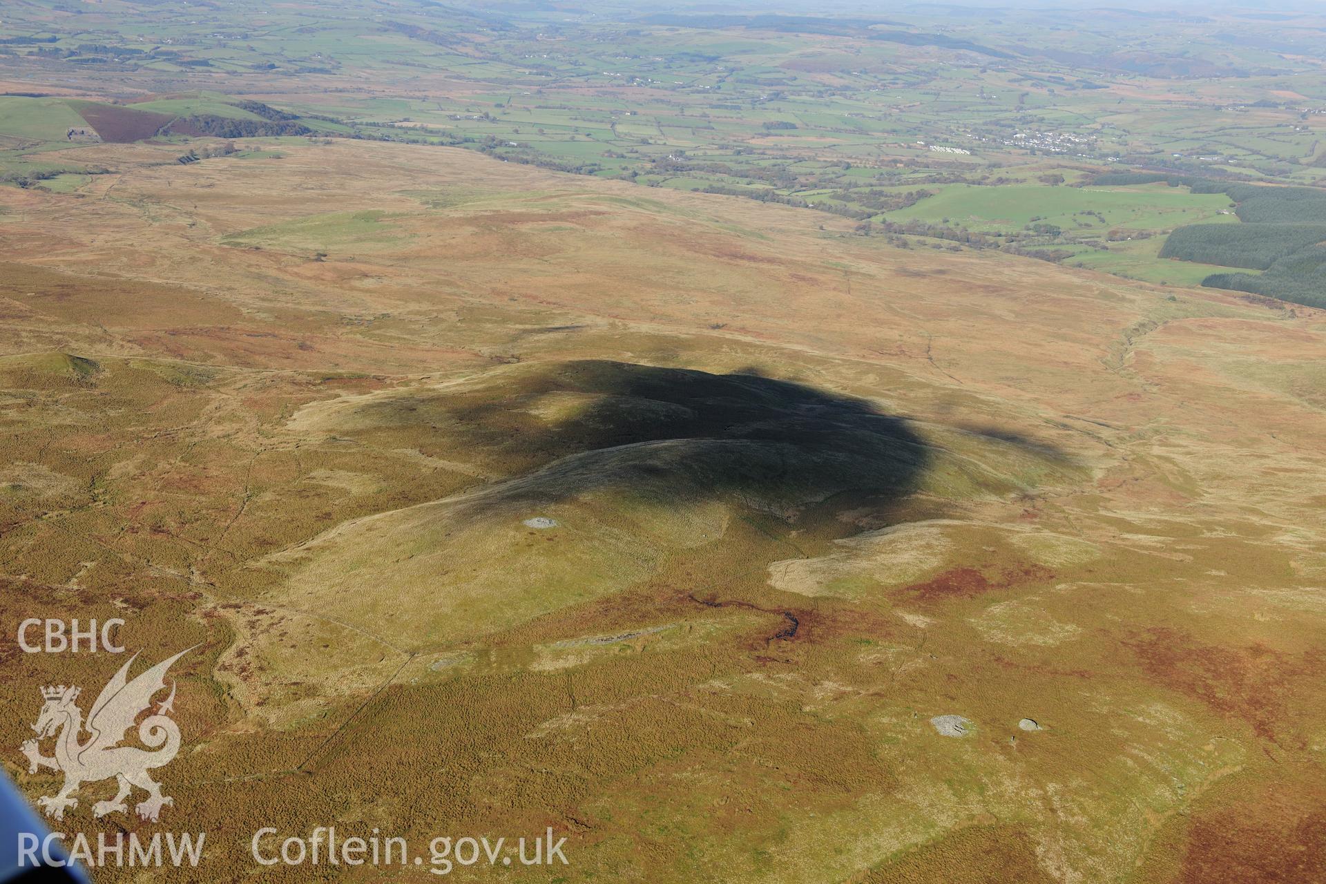 RCAHMW colour oblique photograph of Garn Gron cairn cemetery. Taken by Toby Driver on 05/11/2012.