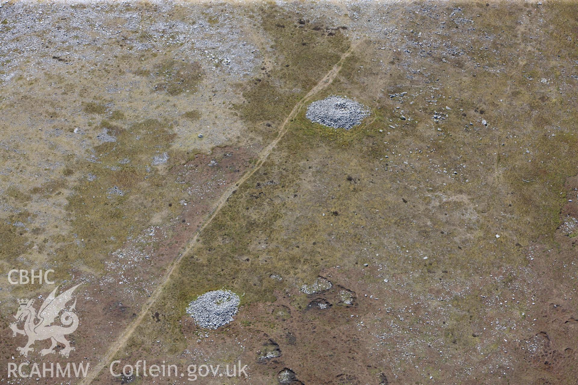 RCAHMW colour oblique photograph of Tair Carn Isaf. Taken by Toby Driver on 22/05/2012.