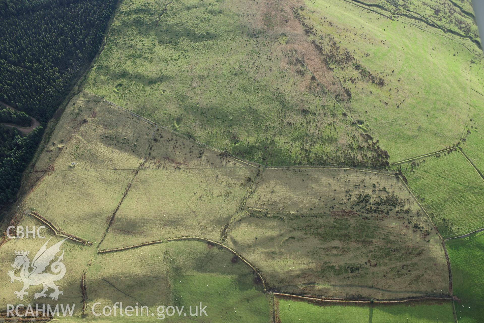 RCAHMW colour oblique photograph of Deserted rural settlement north of Foel Fynyddau. Taken by Toby Driver on 28/11/2012.