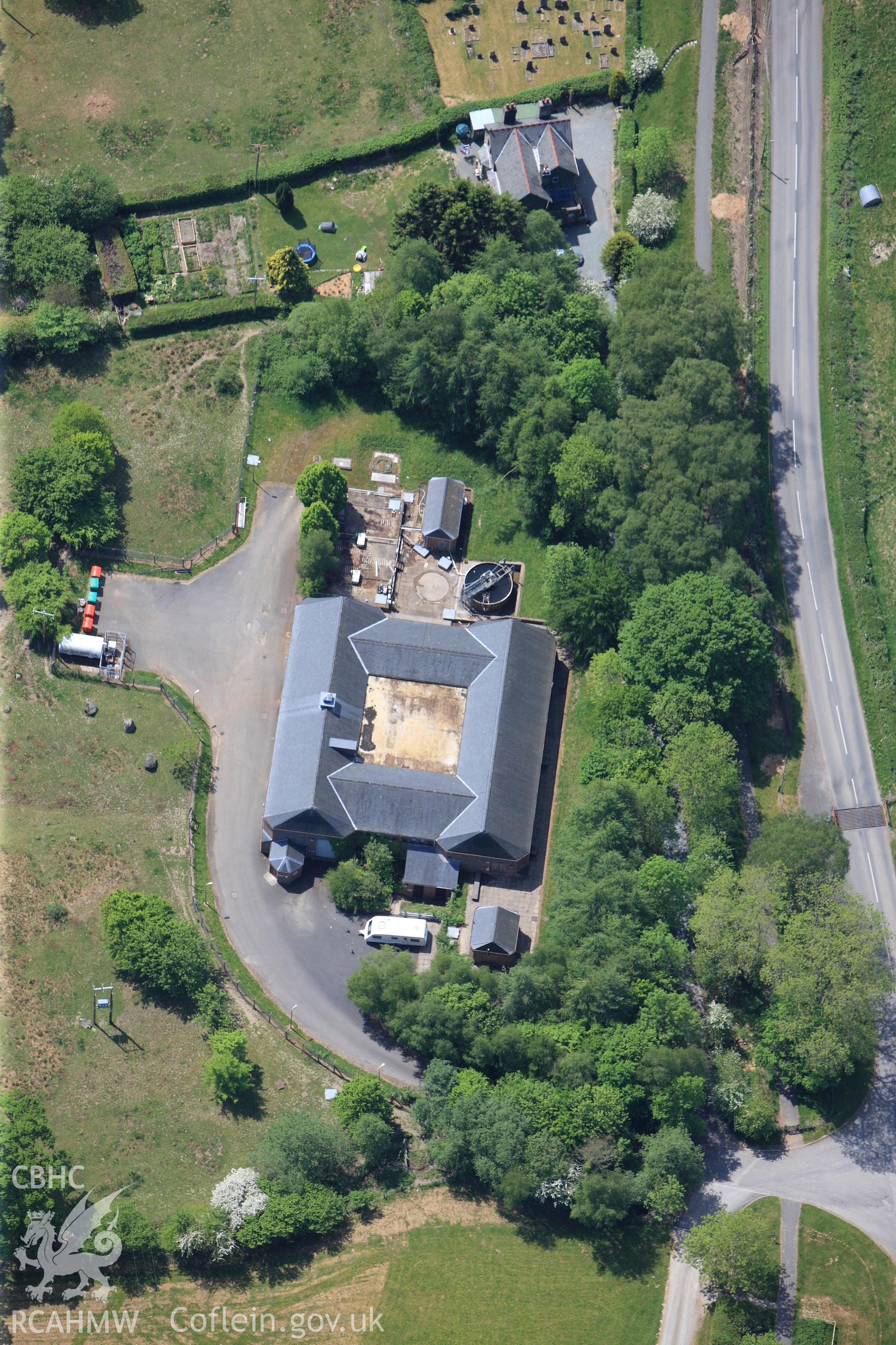 RCAHMW colour oblique photograph of Kingsfield House. Taken by Toby Driver on 28/05/2012.