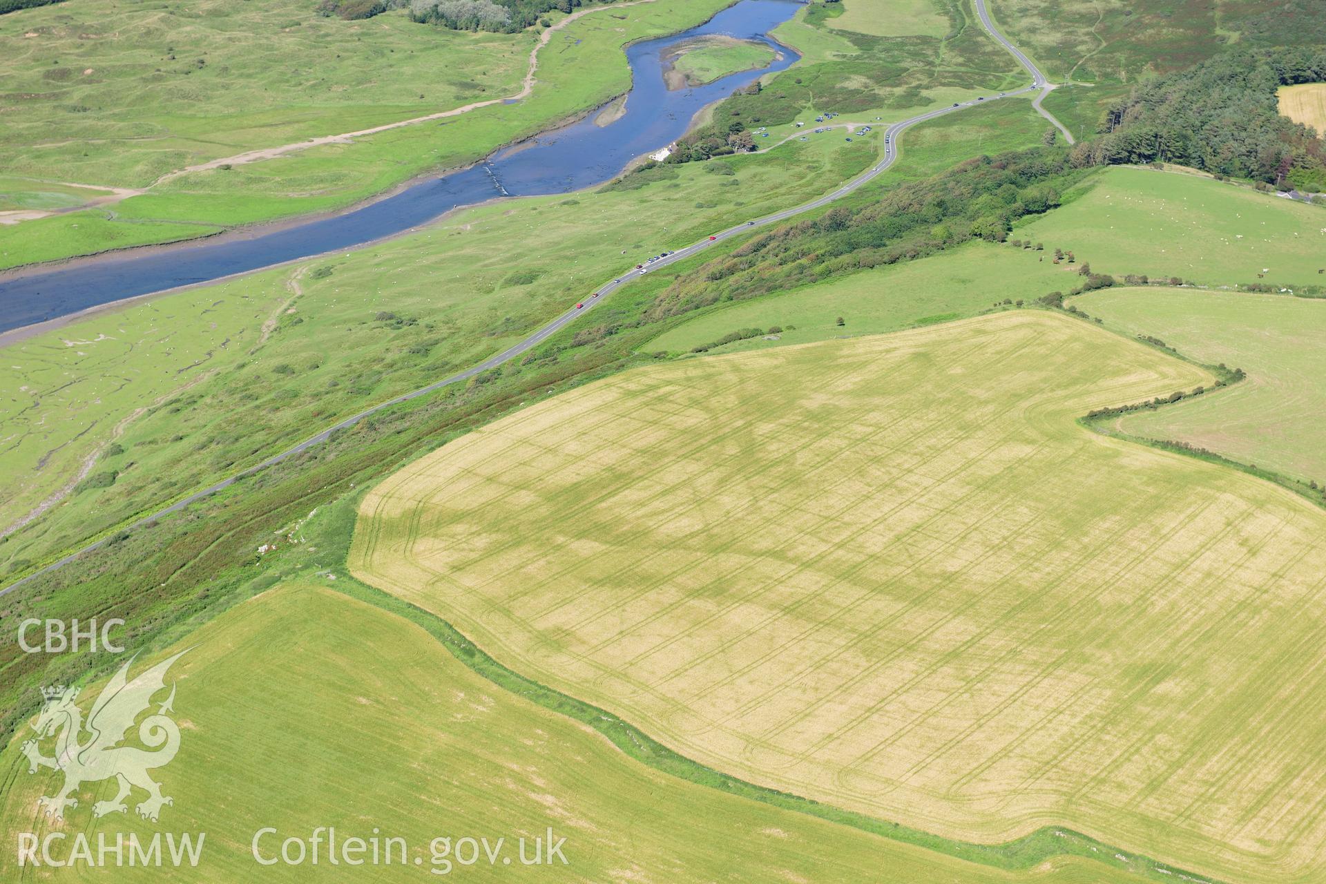 RCAHMW colour oblique photograph of Norton west, promontory enclosure. Taken by Toby Driver on 24/07/2012.