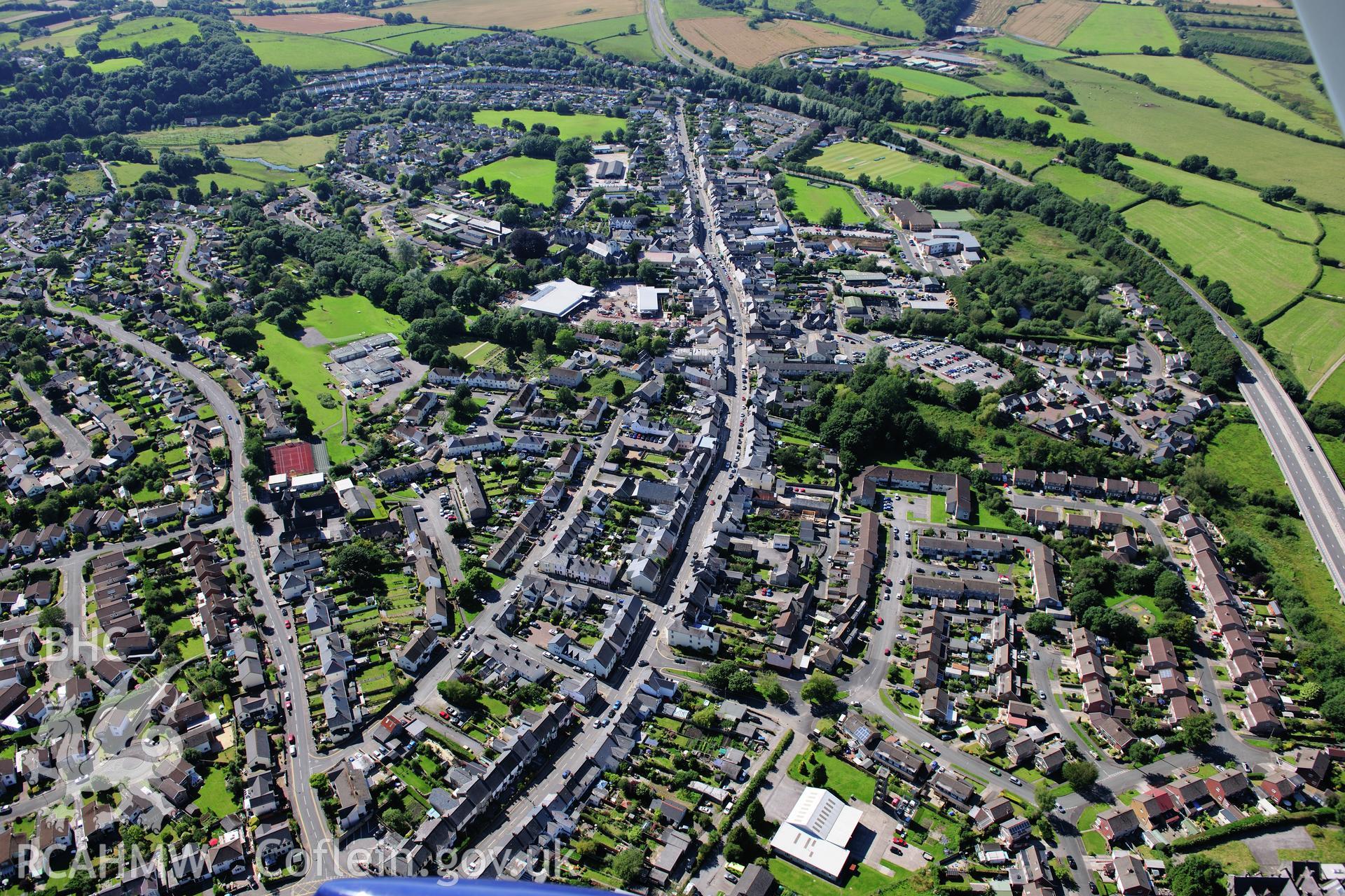 RCAHMW colour oblique photograph of Cowbridge, townscape. Taken by Toby Driver on 24/07/2012.