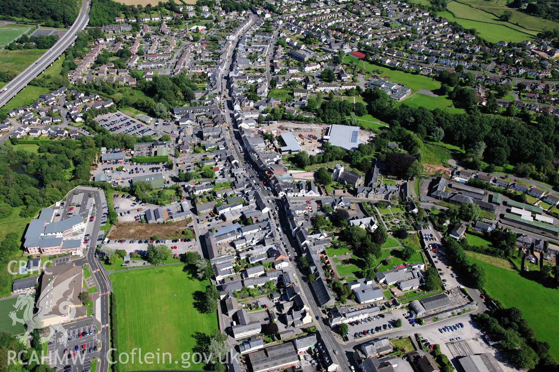 RCAHMW colour oblique photograph of Cowbridge, townscape. Taken by Toby Driver on 24/07/2012.