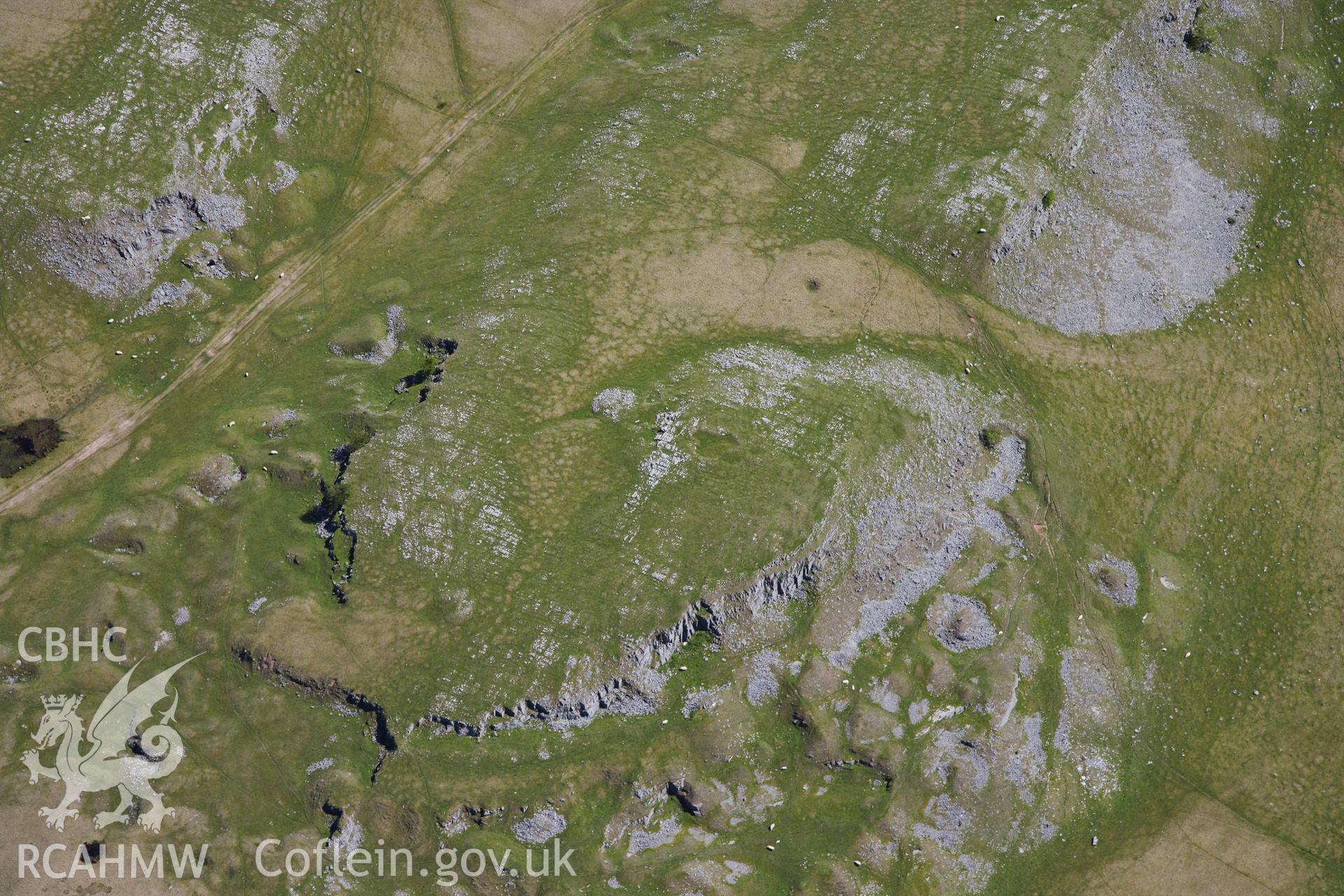 RCAHMW colour oblique photograph of Gelli-Nedd hillfort. Taken by Toby Driver on 22/05/2012.