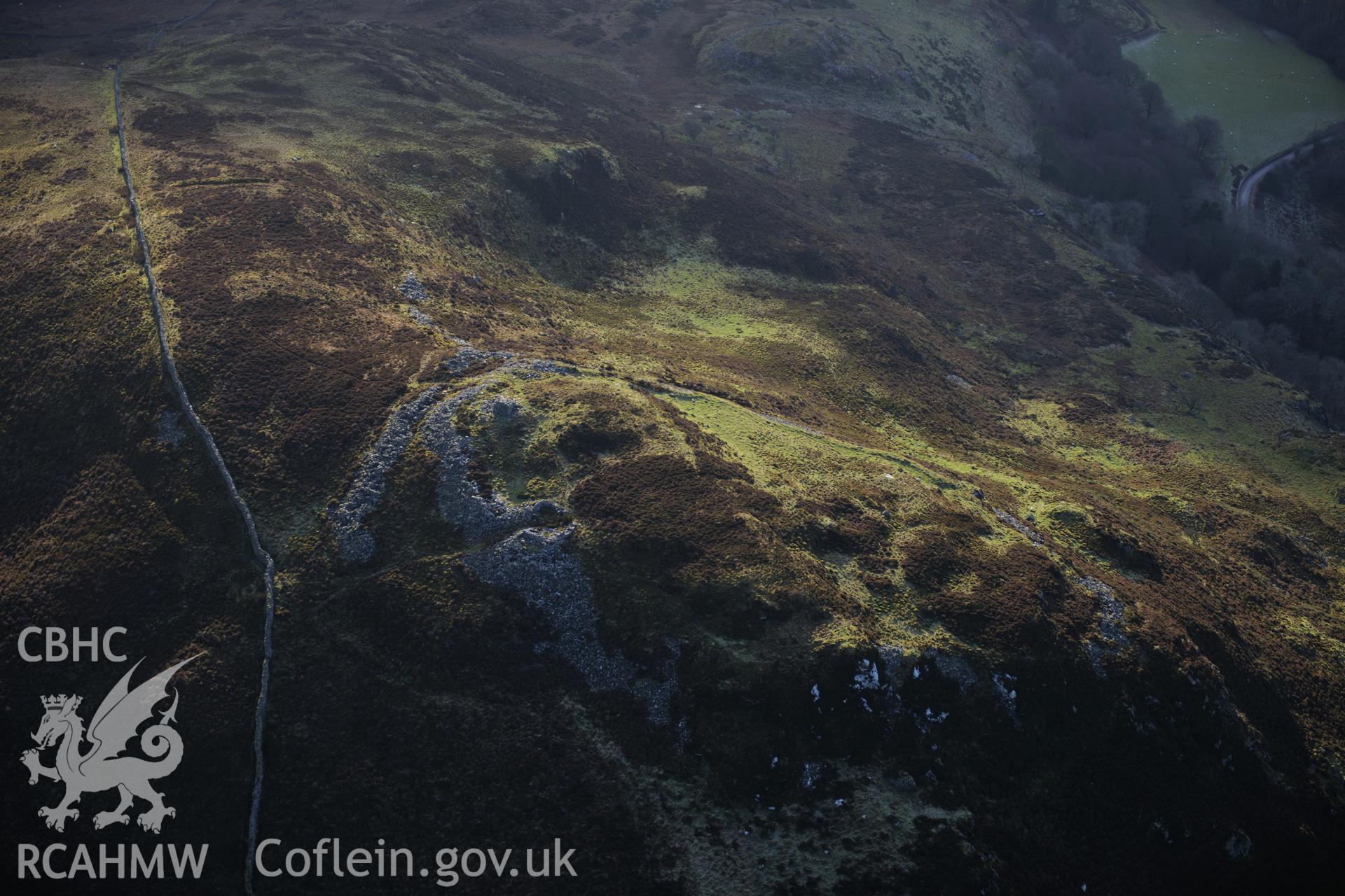 RCAHMW colour oblique photograph of Moel Offrwm, hillfort. Taken by Toby Driver on 10/12/2012.