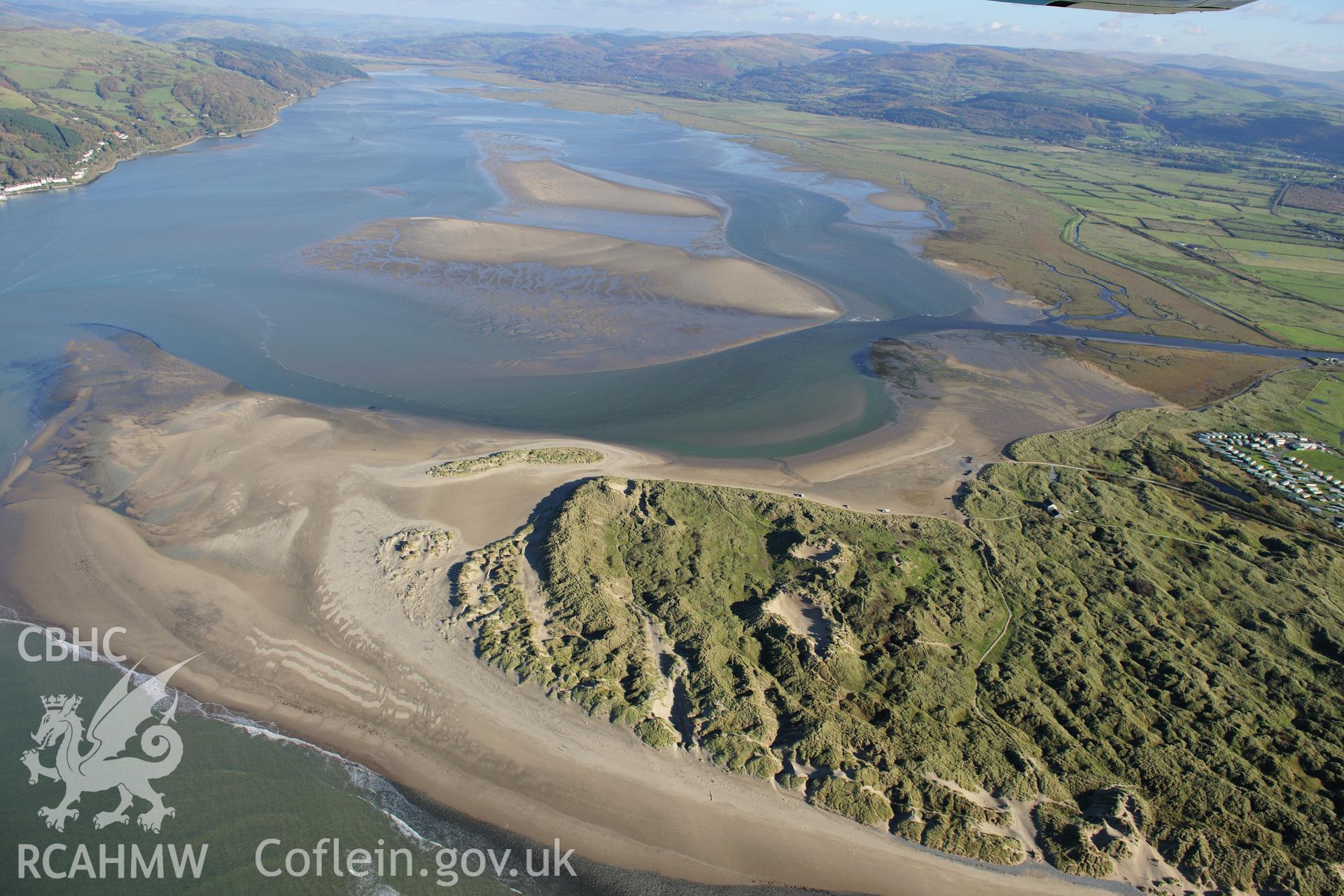 RCAHMW colour oblique photograph of Ynyslas National Nature Reserve. Taken by Toby Driver on 05/11/2012.
