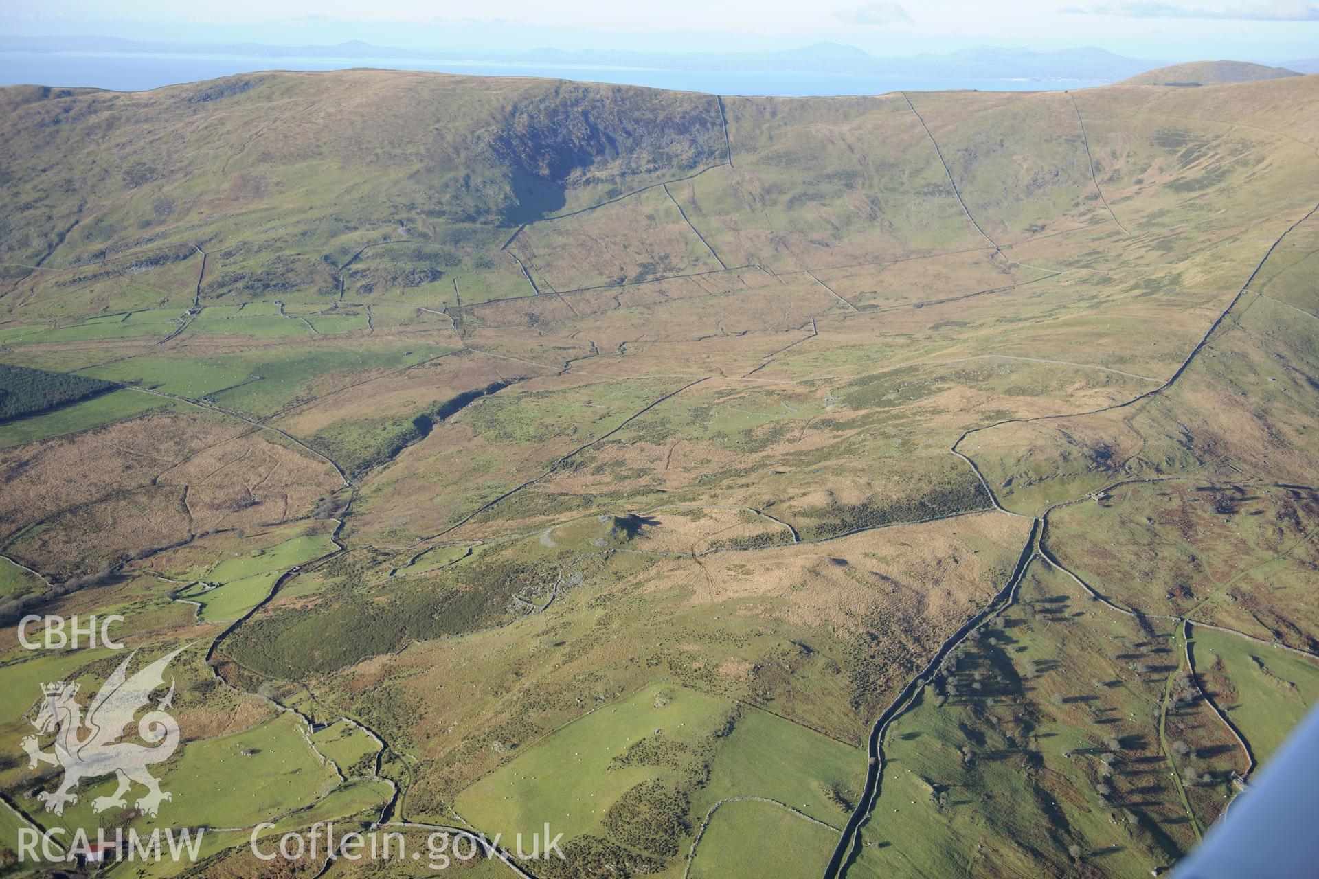 RCAHMW colour oblique photograph of Bryn Castell, hillfort. Taken by Toby Driver on 10/12/2012.