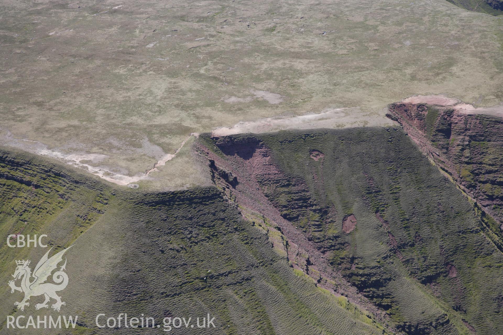 RCAHMW colour oblique photograph of Twr-y-fan foel, cairn. Taken by Toby Driver on 22/05/2012.