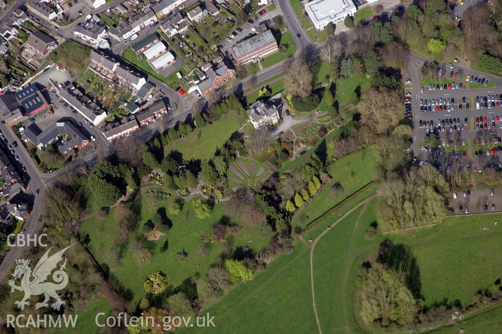 RCAHMW colour oblique photograph of Linda Vista Gardens, Abergavenny. Taken by Toby Driver and Oliver Davies on 28/03/2012.
