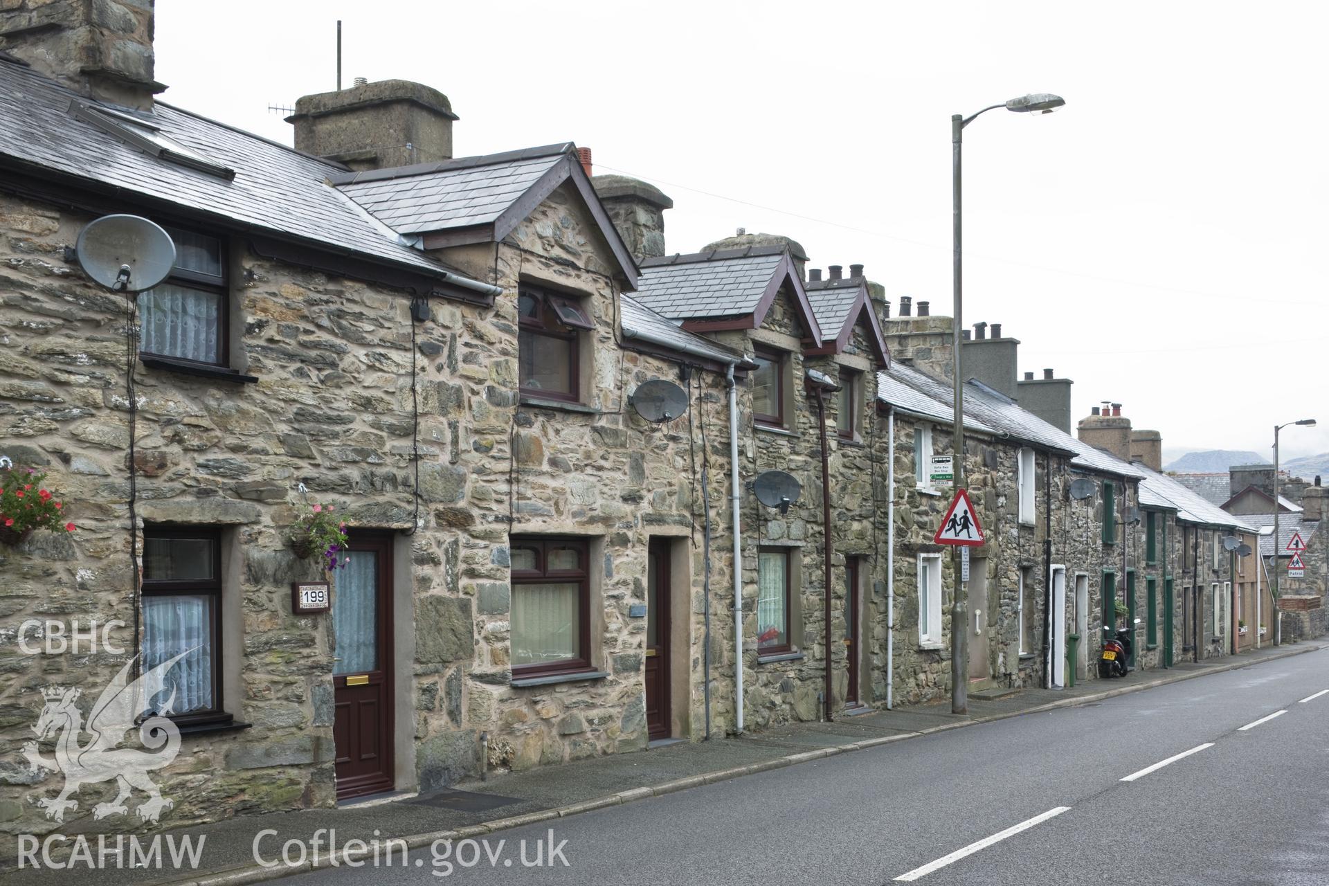 RCAHMW digital photographic survey of 199, Manod Road, Blaenau Ffestiniog, taken by Iain Wright, 16/11/2009.