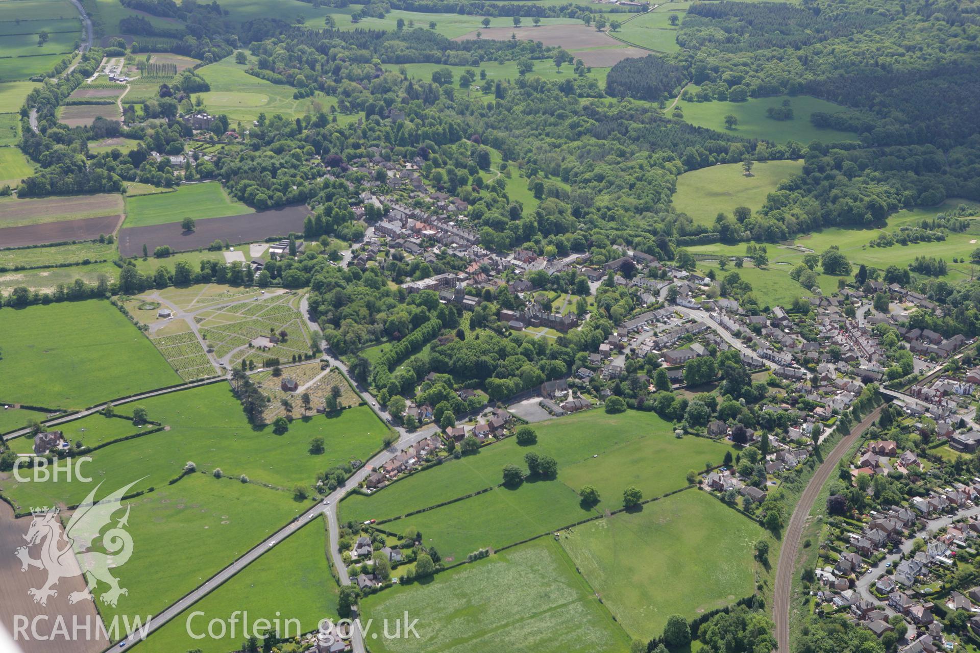 RCAHMW colour oblique photograph of Hawarden. Taken by Toby Driver on 27/05/2010.