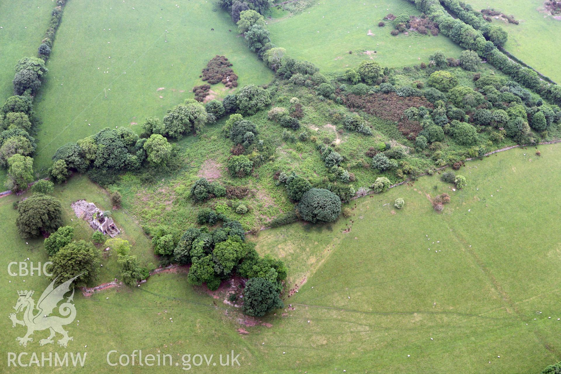 RCAHMW colour oblique photograph of Dinas Cadnant, settlement complex. Taken by Toby Driver on 10/06/2010.