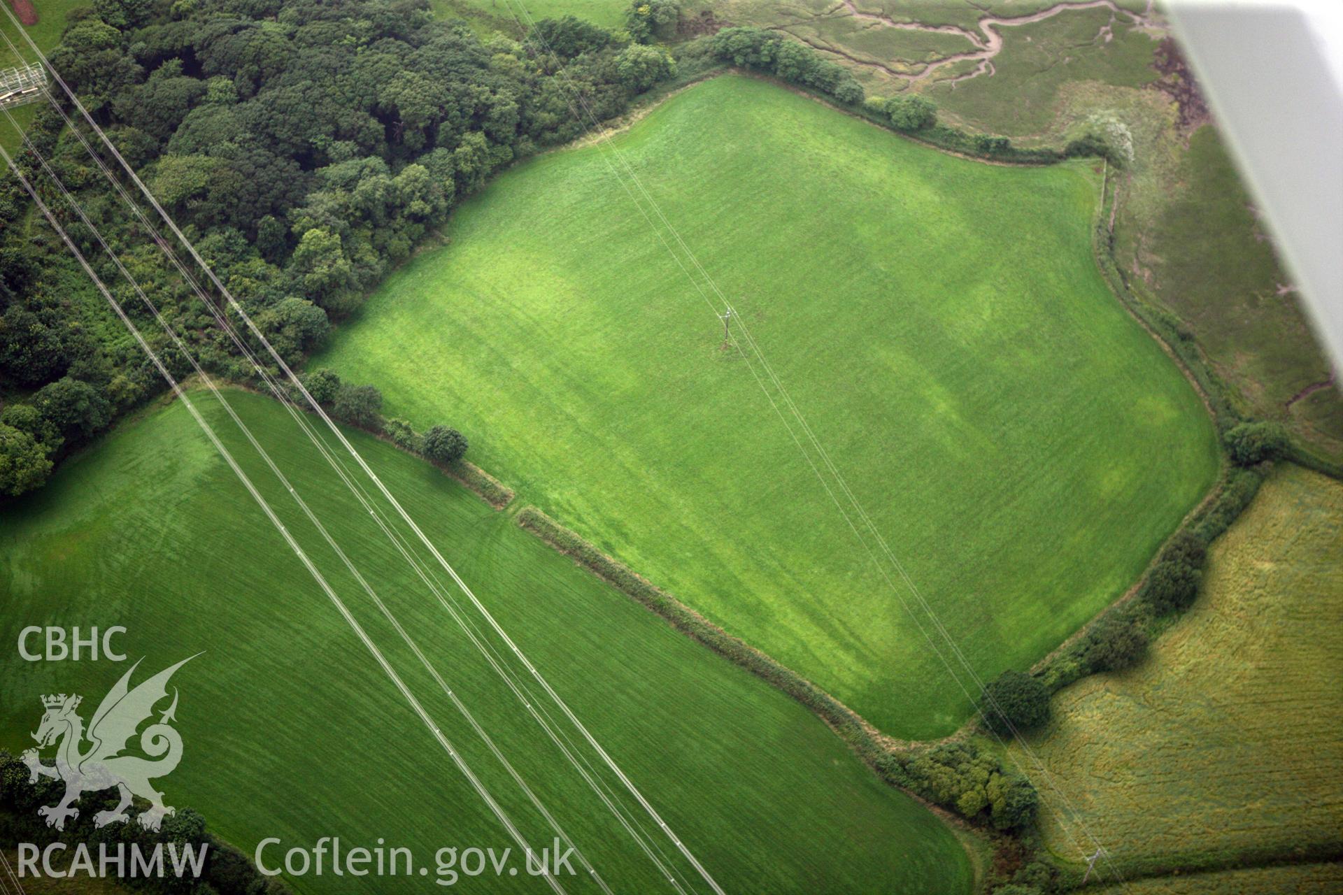 RCAHMW colour oblique photograph of Brownslate, cropmarks of possible enclosure. Taken by Toby Driver on 23/07/2010.
