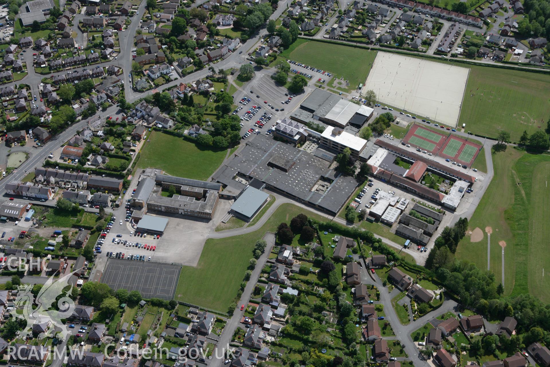 RCAHMW colour oblique photograph of Alun Secondary School, Mold. Taken by Toby Driver on 27/05/2010.
