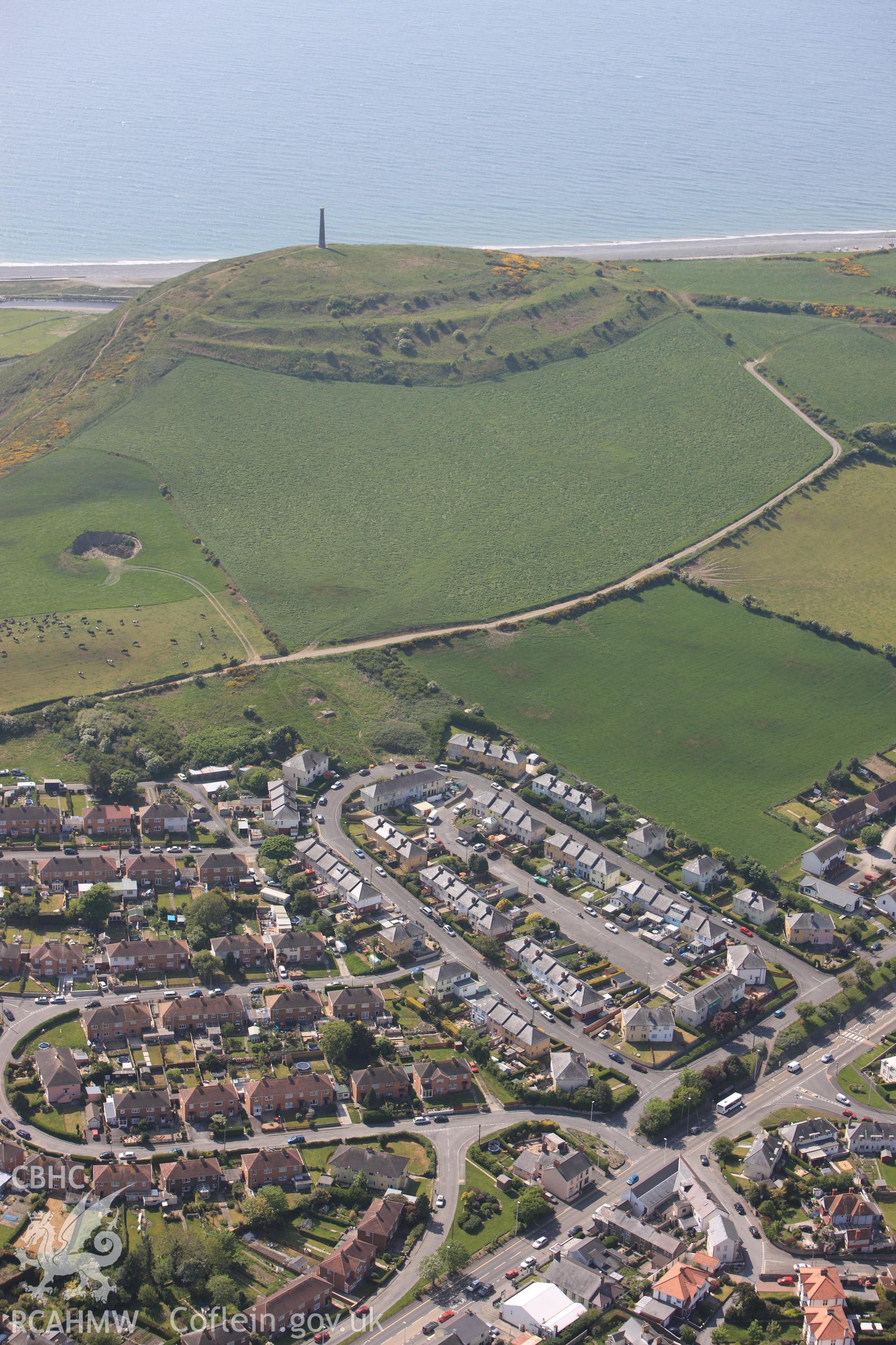 RCAHMW colour oblique photograph of Pen Dinas hillfort. Taken by Toby Driver on 25/05/2010.