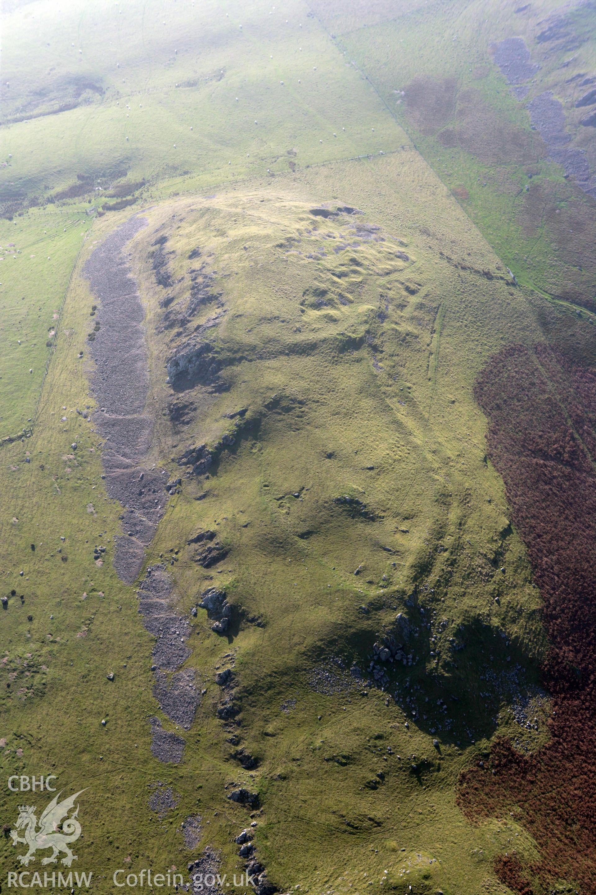 RCAHMW colour oblique photograph of Llandegley Rocks Enclosure. Taken by Toby Driver on 13/10/2010.