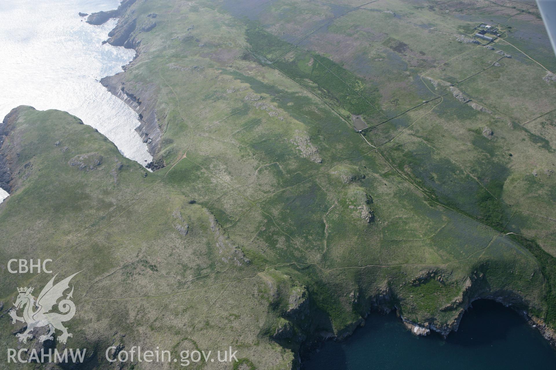 RCAHMW colour oblique photograph of Skomer Island south, field systems. Taken by Toby Driver on 25/05/2010.