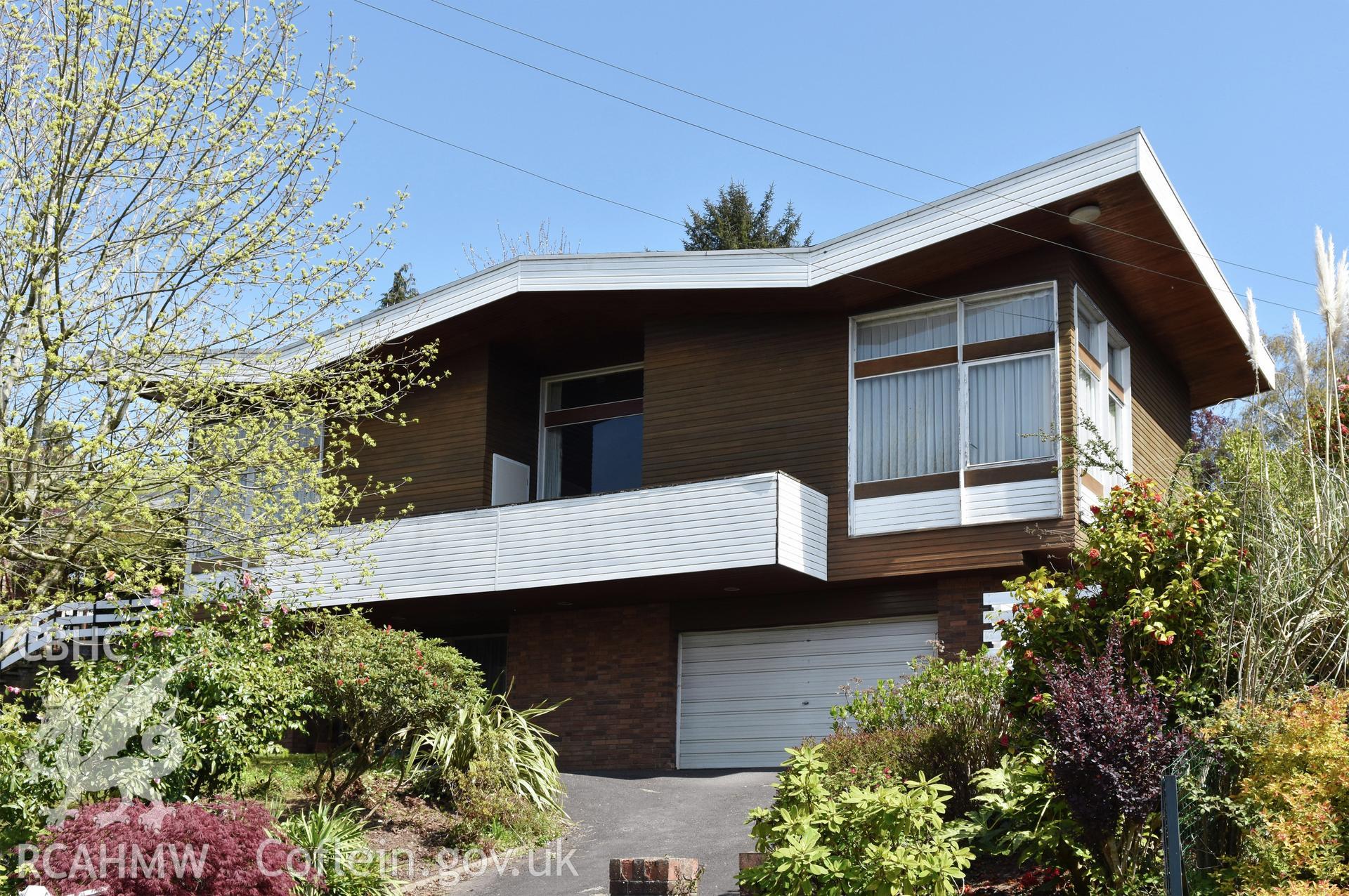 Exterior view of 'High Ridge', Bryn Rhedyn, in the Llanyravon neighbourhood of Cwmbran, photographed by Susan Fielding of RCAHMW on 23 April 2021.