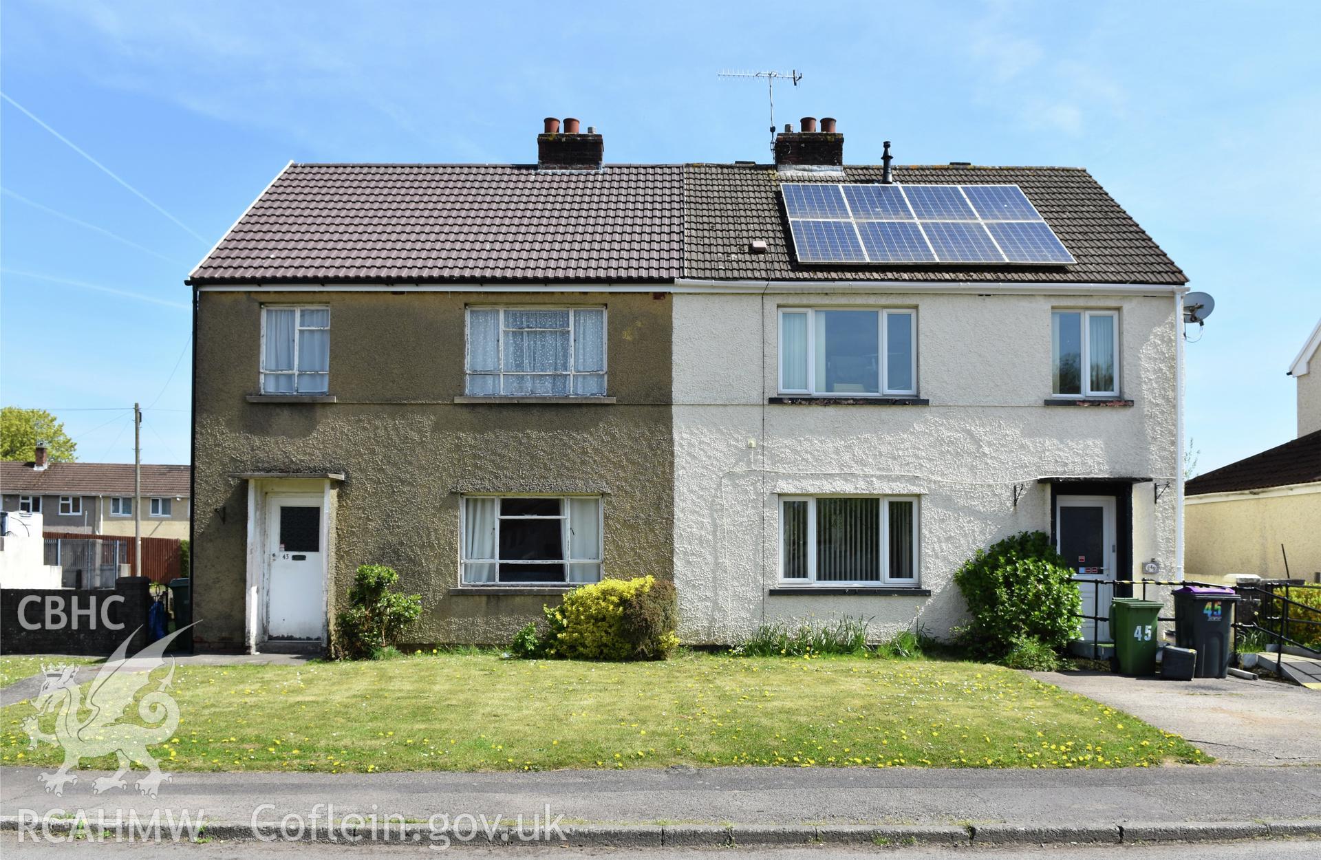 Exterior view showing front elevation of semi detached Cwmbran Development Corporation Housing on South Road in the Oakfield Neighbourhood of Cwmbran, photographed by Susan Fielding of RCAHMW between 23 April 2021.