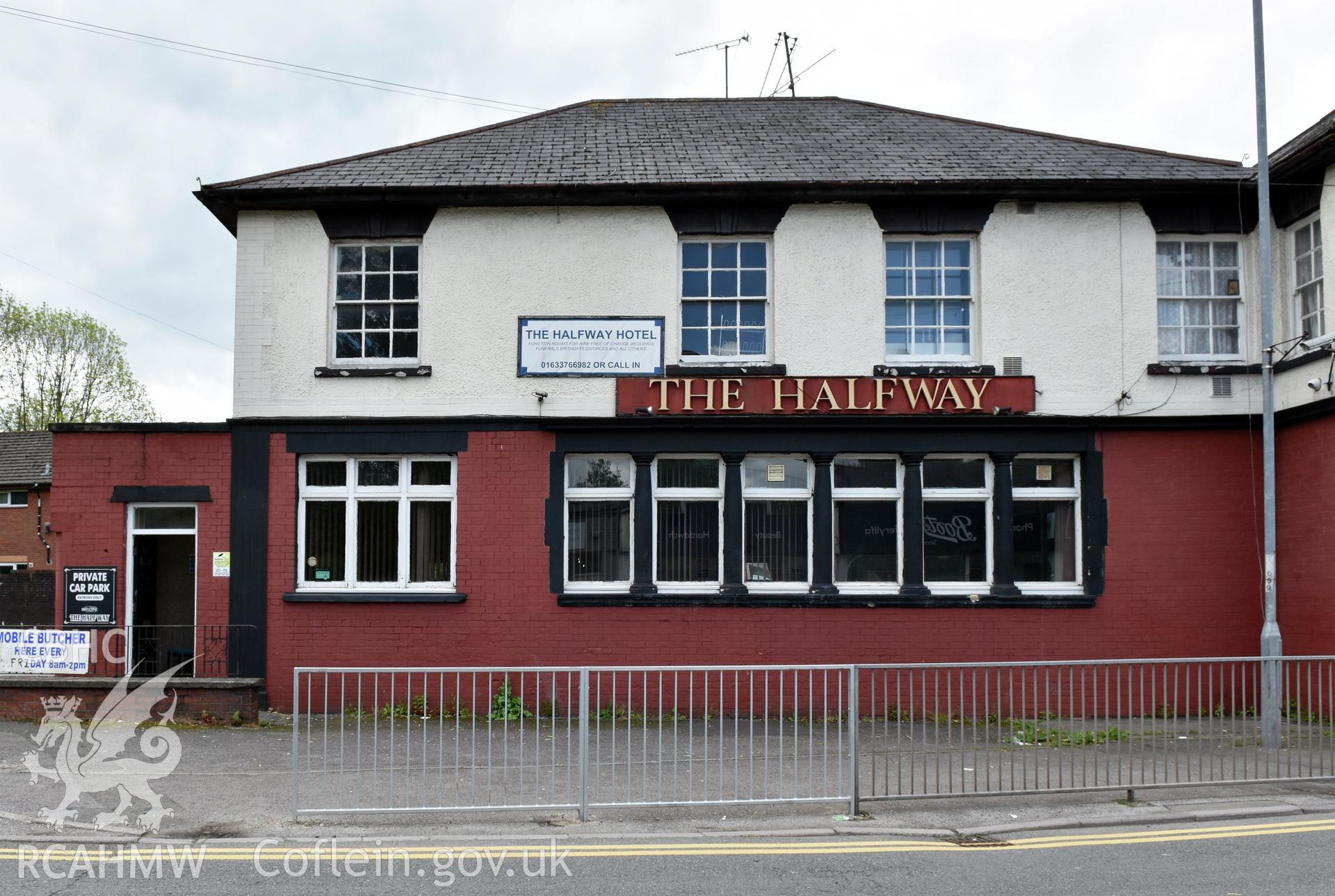 Exterior view showing front elevation of the Halfway Hotel public house in the Oakfield area of Cwmbran. Photographed by Susan Fielding of RCAHMW on 25 May 2021.