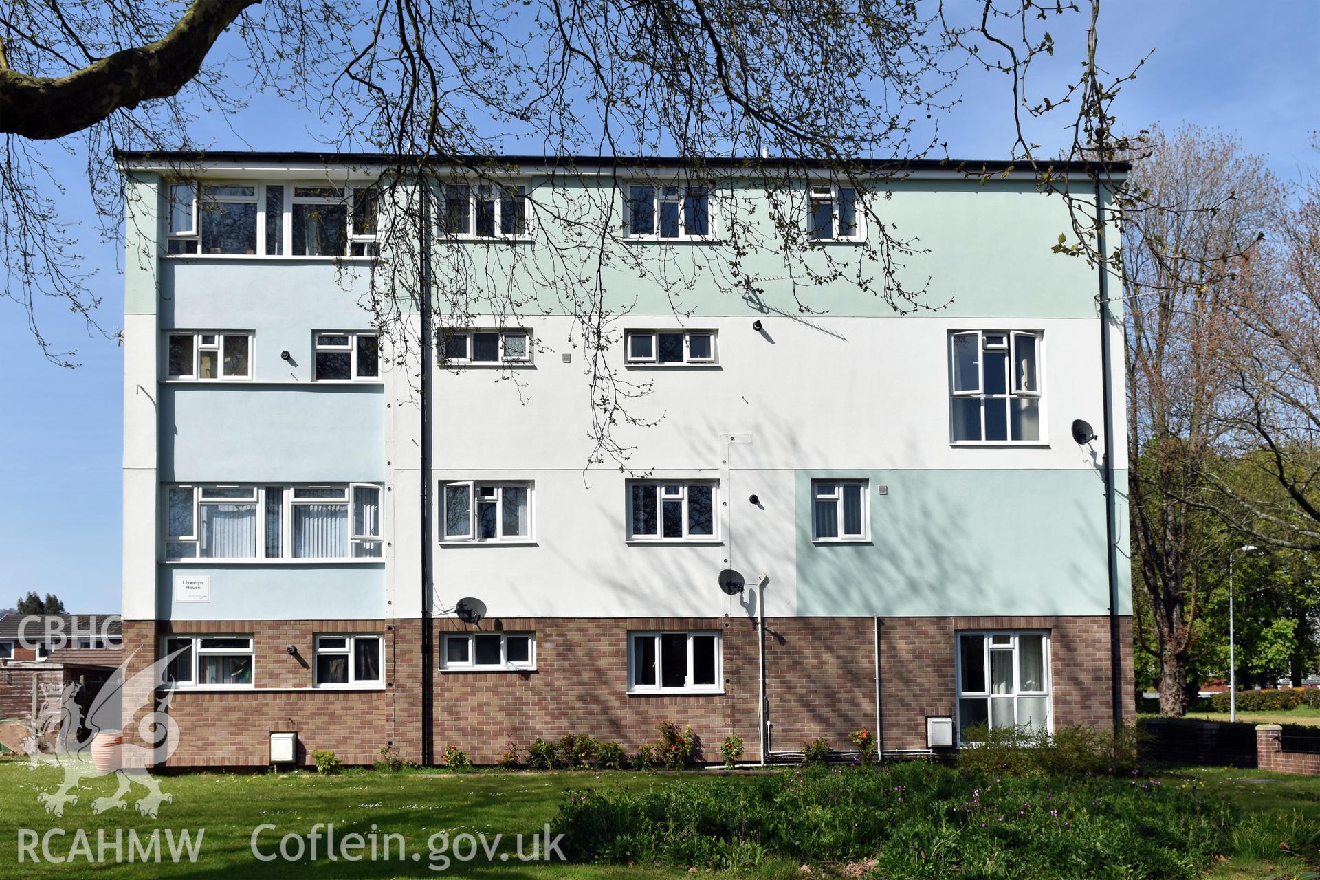 Exterior view of medium rise blocks on St David's Road, Southville, Cwmbran, photographed by Susan Fielding of RCAHMW on 23 April 2021.