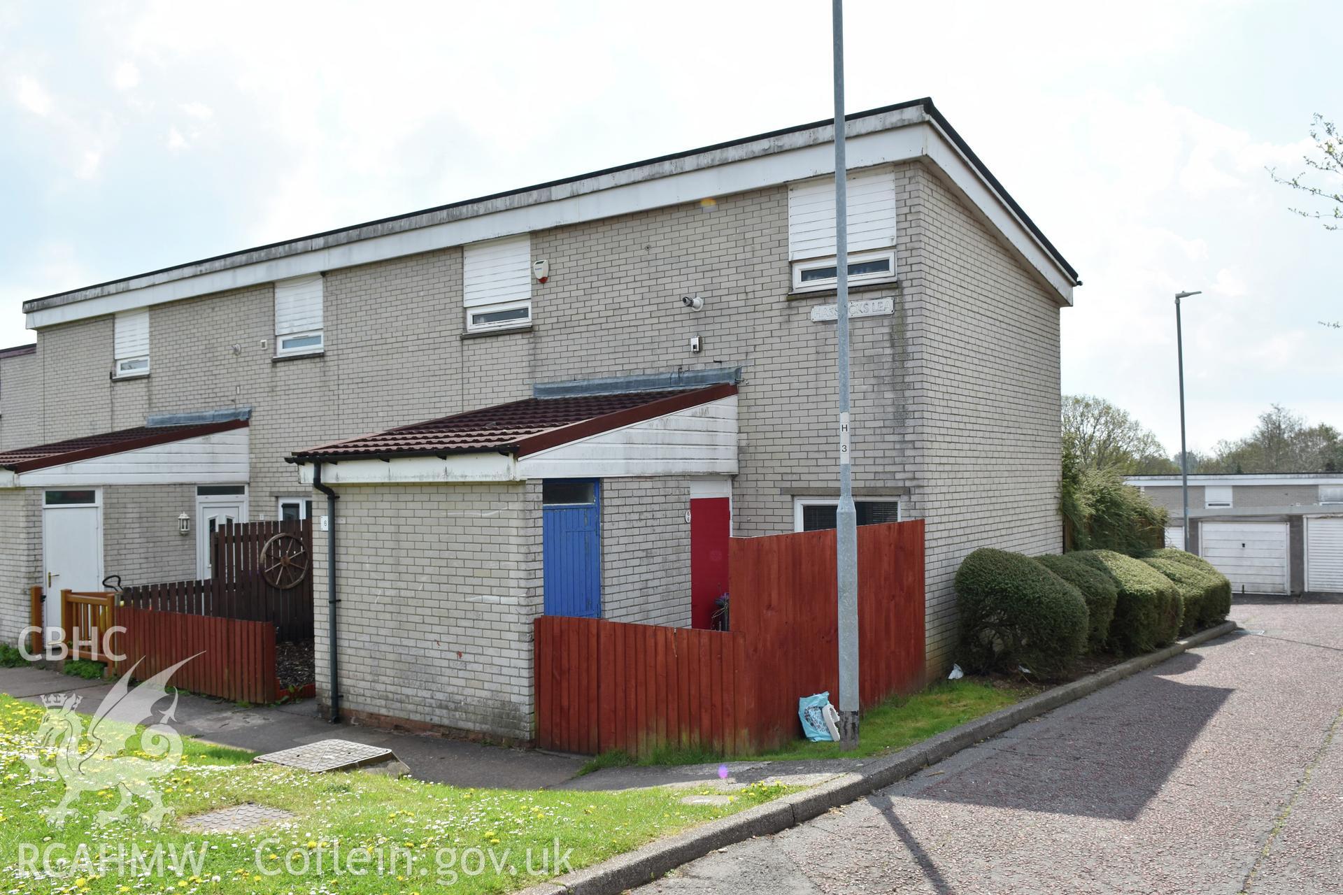 Cwmbran Development Corporation housing at Hasocks Lea in the Fairwater Neighbourhood of Cwmbran, photographed by Susan Fielding of RCAHMW on 1 May 2021.