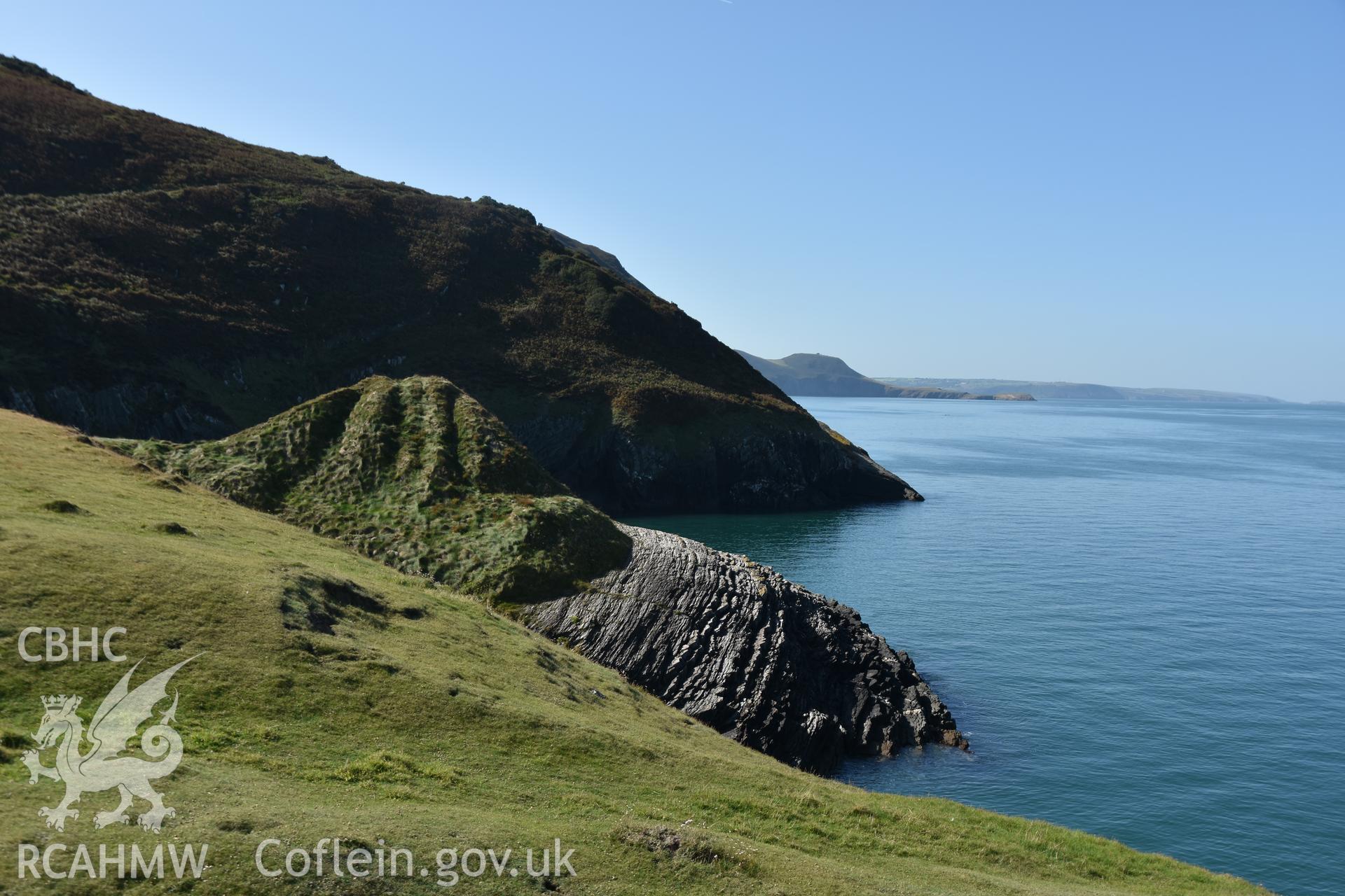 Islet. Camera facing W. From photographic survey of Castell Bach (NPRN 93914) by Dr Toby Driver for site monitoring 19/09/2019.
Produced with EU funds through the Ireland Wales Co-operation Programme 2014-2020. All material made freely available through the Open Government Licence.