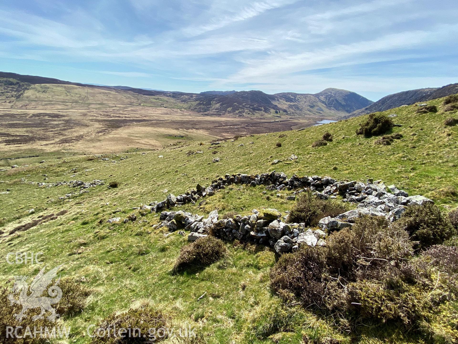 Digital colour photograph showing Clogwyn-yr-eryr farmstead, produced by Paul R Davis in 2021.