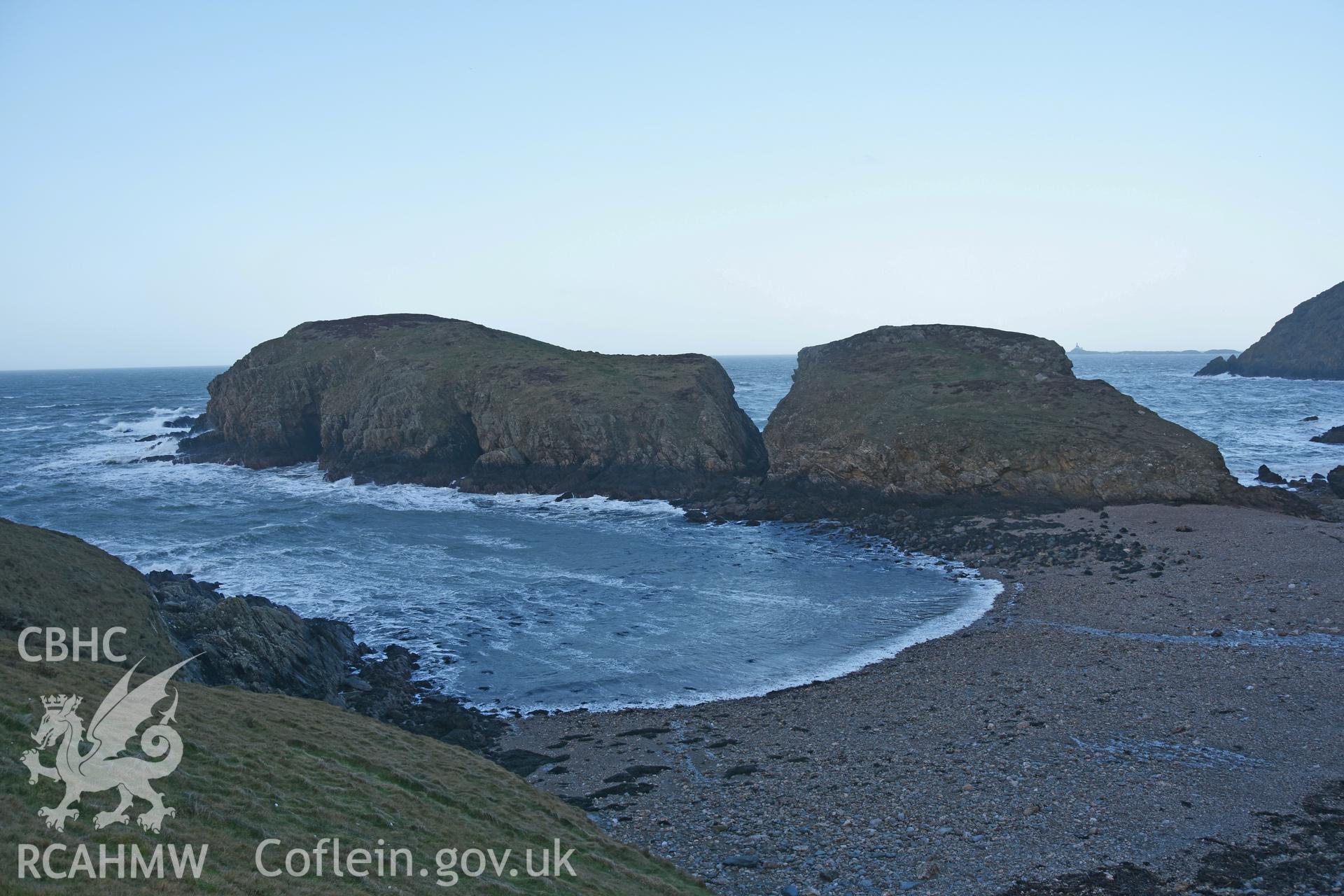 Ynys y Fydlyn Promontory Fort Taken by Lou Barker. Produced with EU funds through the Ireland Wales Co-operation Programme 2014-2023. All material made freely available through the Open Government Licence.