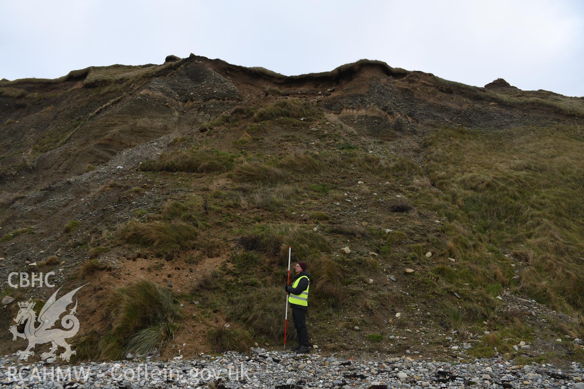 Movement of sediments and stabilisation of turf on eroding cliff face. Taken by Hannah Genders Boyd. Produced with EU funds through the Ireland Wales Co-operation Programme 2014-2023. All material made freely available through the Open Government Licence.