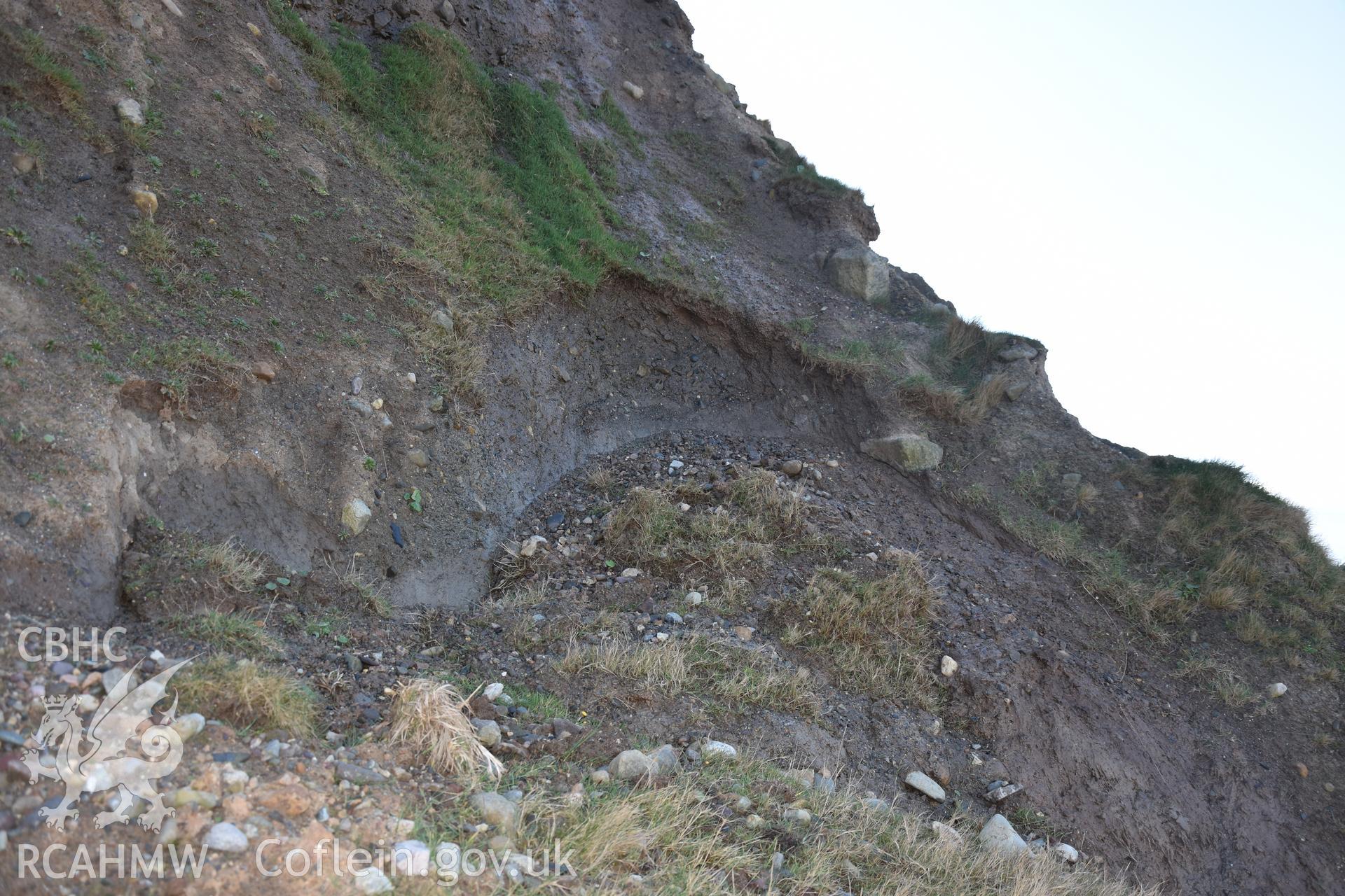 Close up shot of a collapsed area of sediment. Taken by Toby Driver. Produced with EU funds through the Ireland Wales Co-operation Programme 2014-2023. All material made freely available through the Open Government Licence.