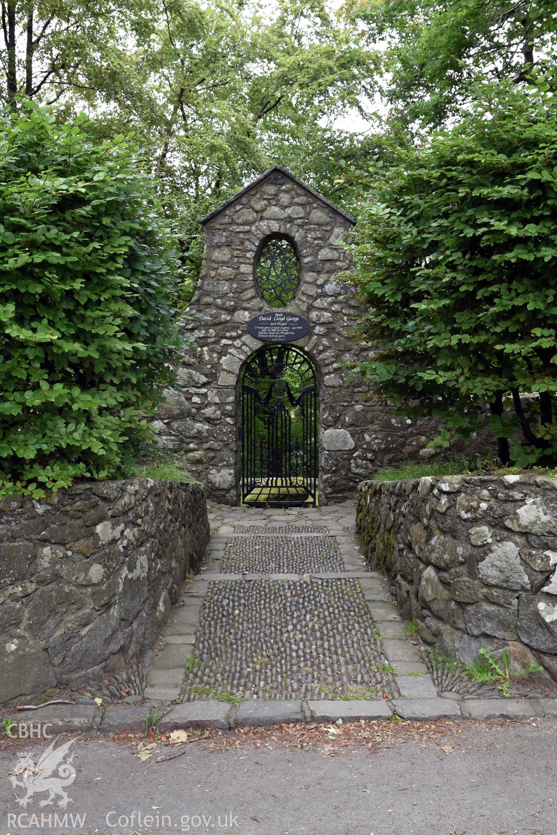 Lloyd George's Grave, view down to enclosure wall and entrance gate Taken by Susan Fielding.