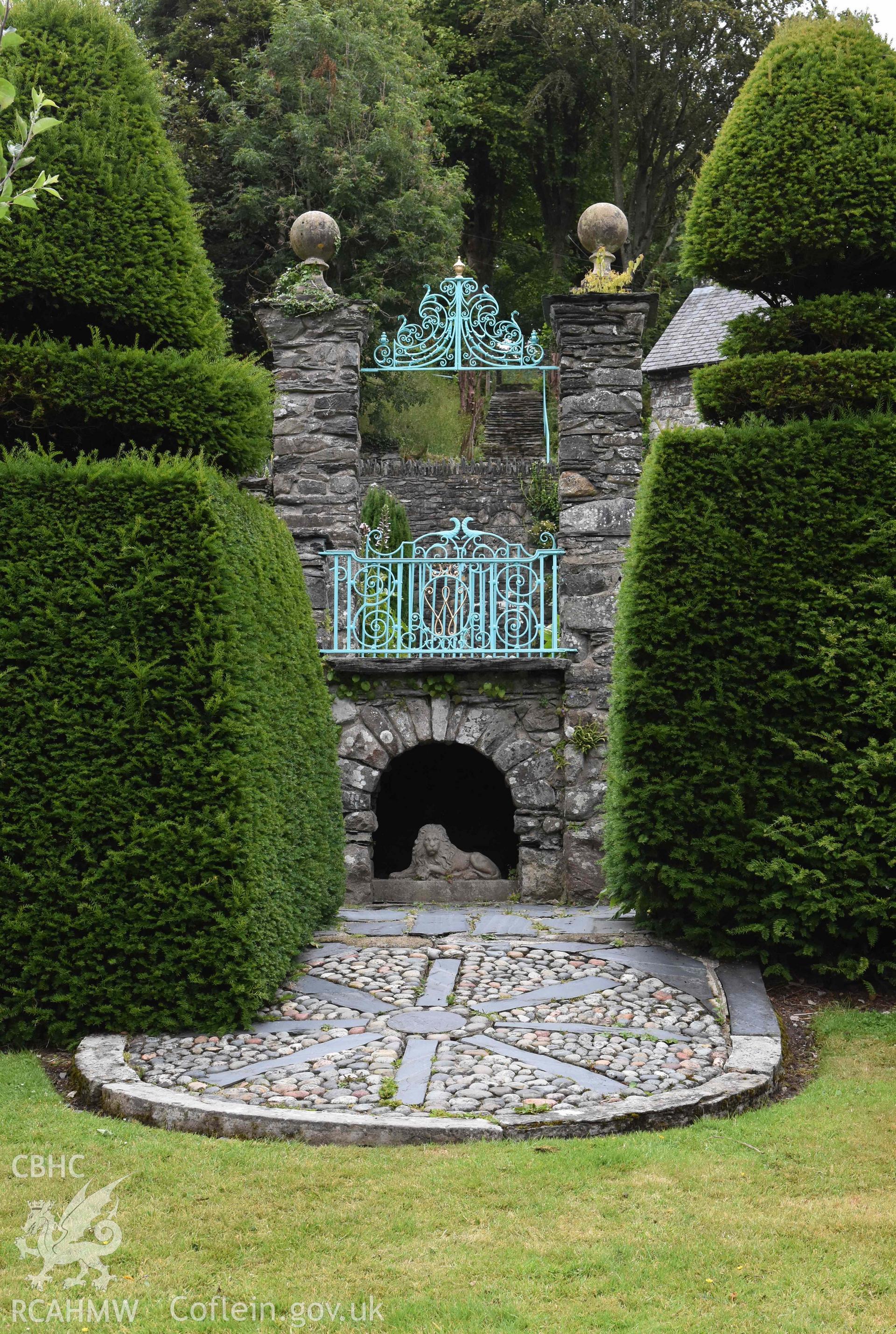 Plas Brondanw Garden; grotto feature Taken by Susan Fielding.