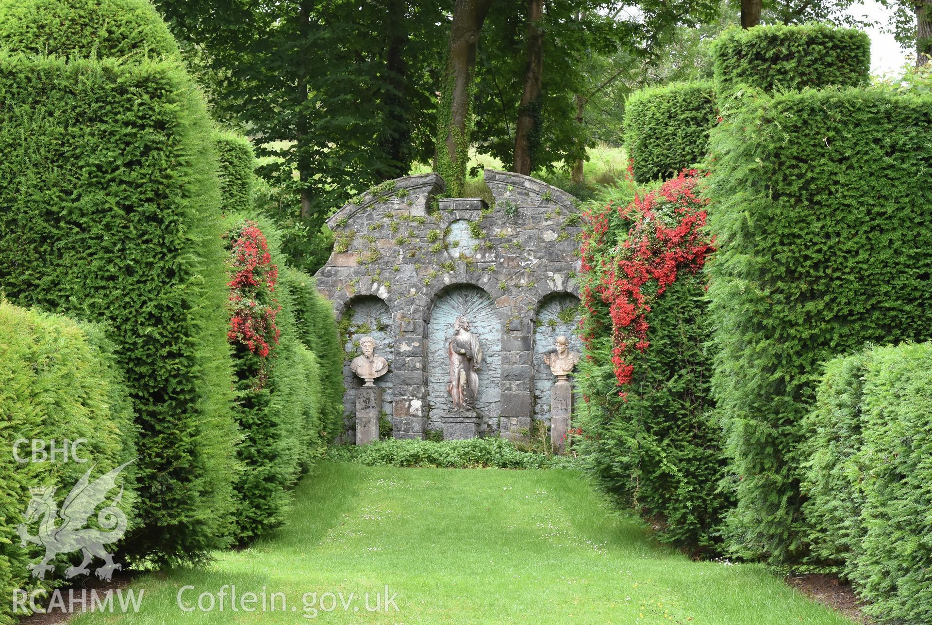 Plas Brondanw Garden; Roman statuary Taken by Susan Fielding.
