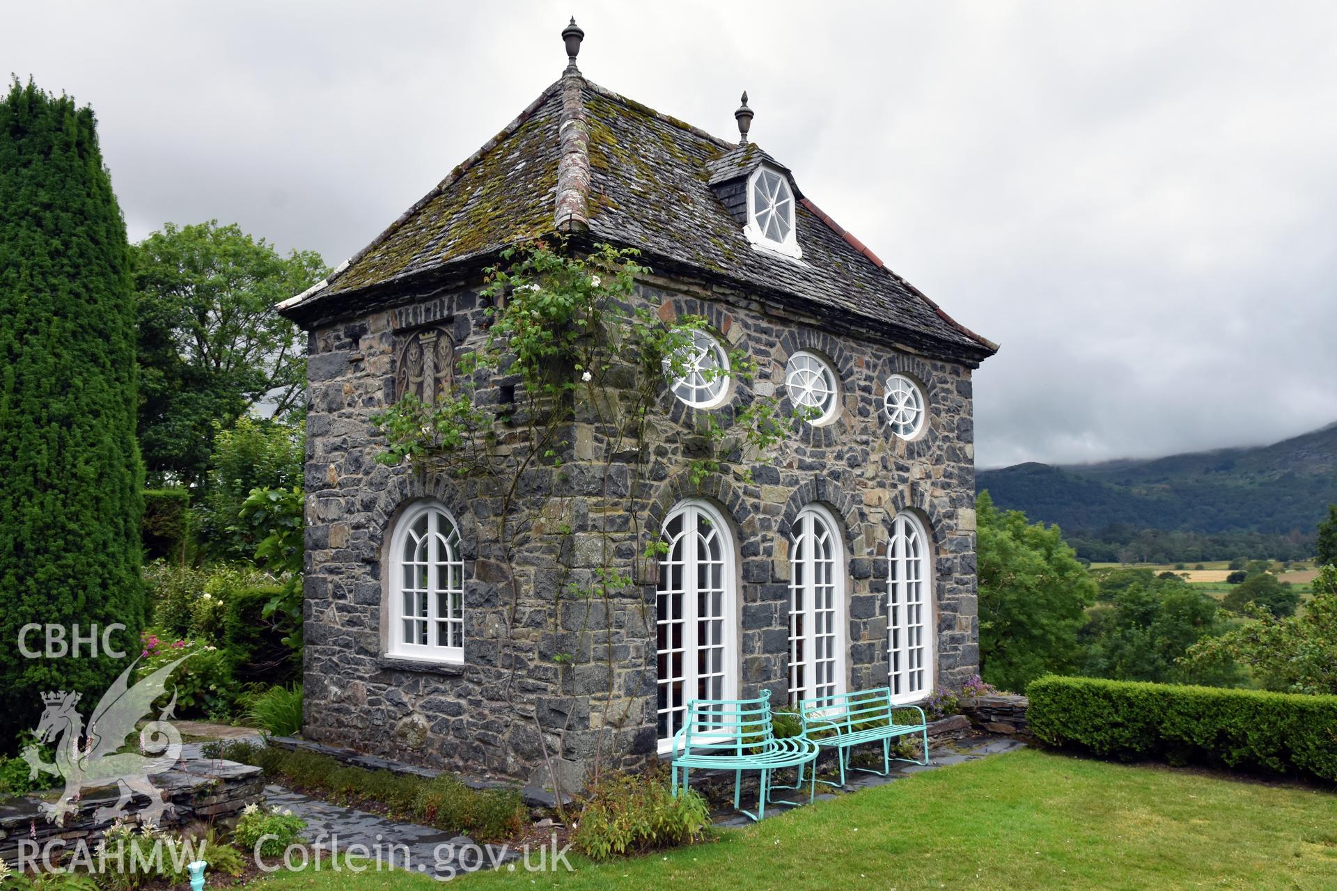 Plas Brondanw Garden; summer house Taken by Susan Fielding.