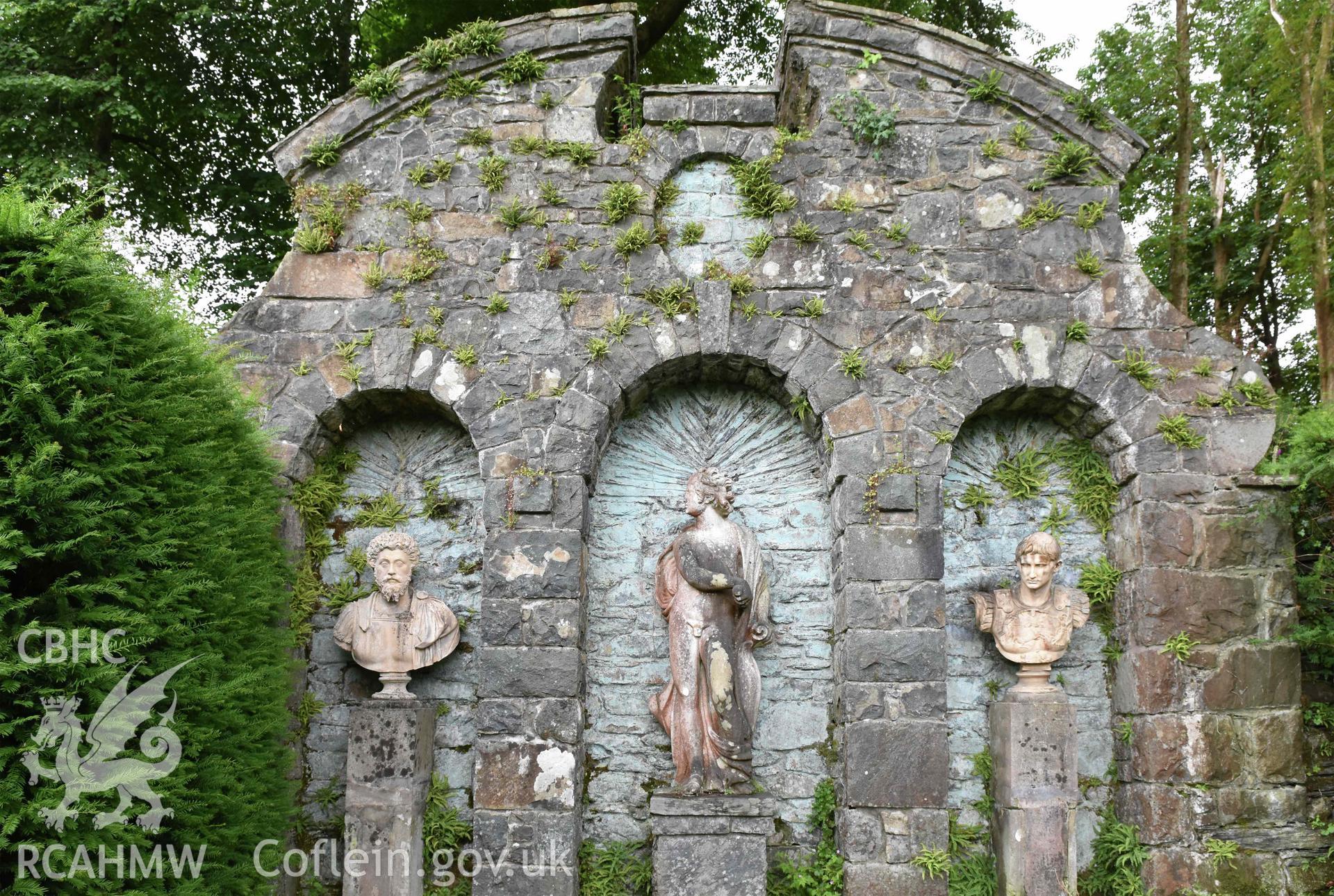 Plas Brondanw Garden; Roman statuary Taken by Susan Fielding.