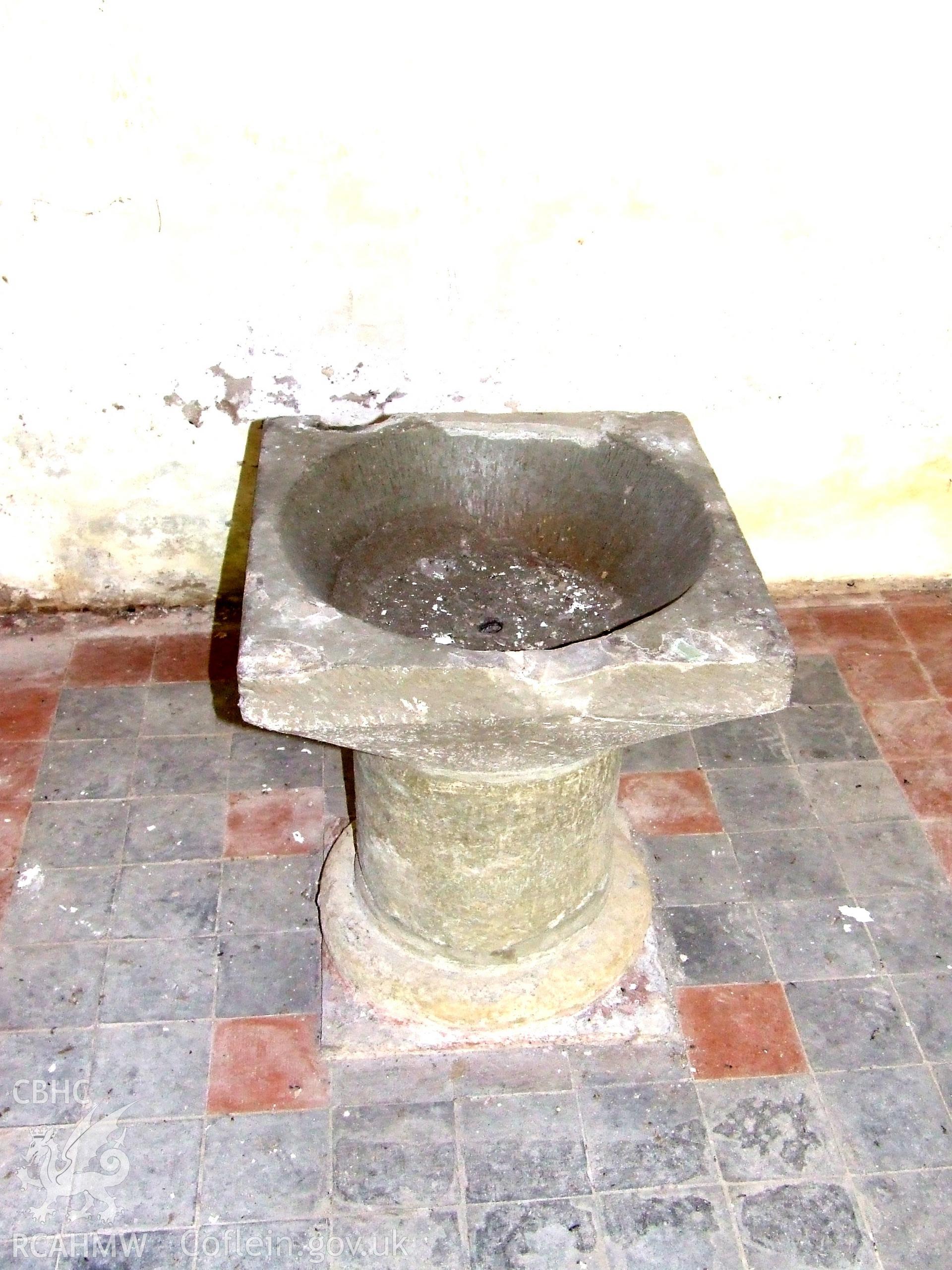 Digital colour photograph showing the font at St Justinian's Church, Llanstinian. Produced by Martin Davies in 2022.