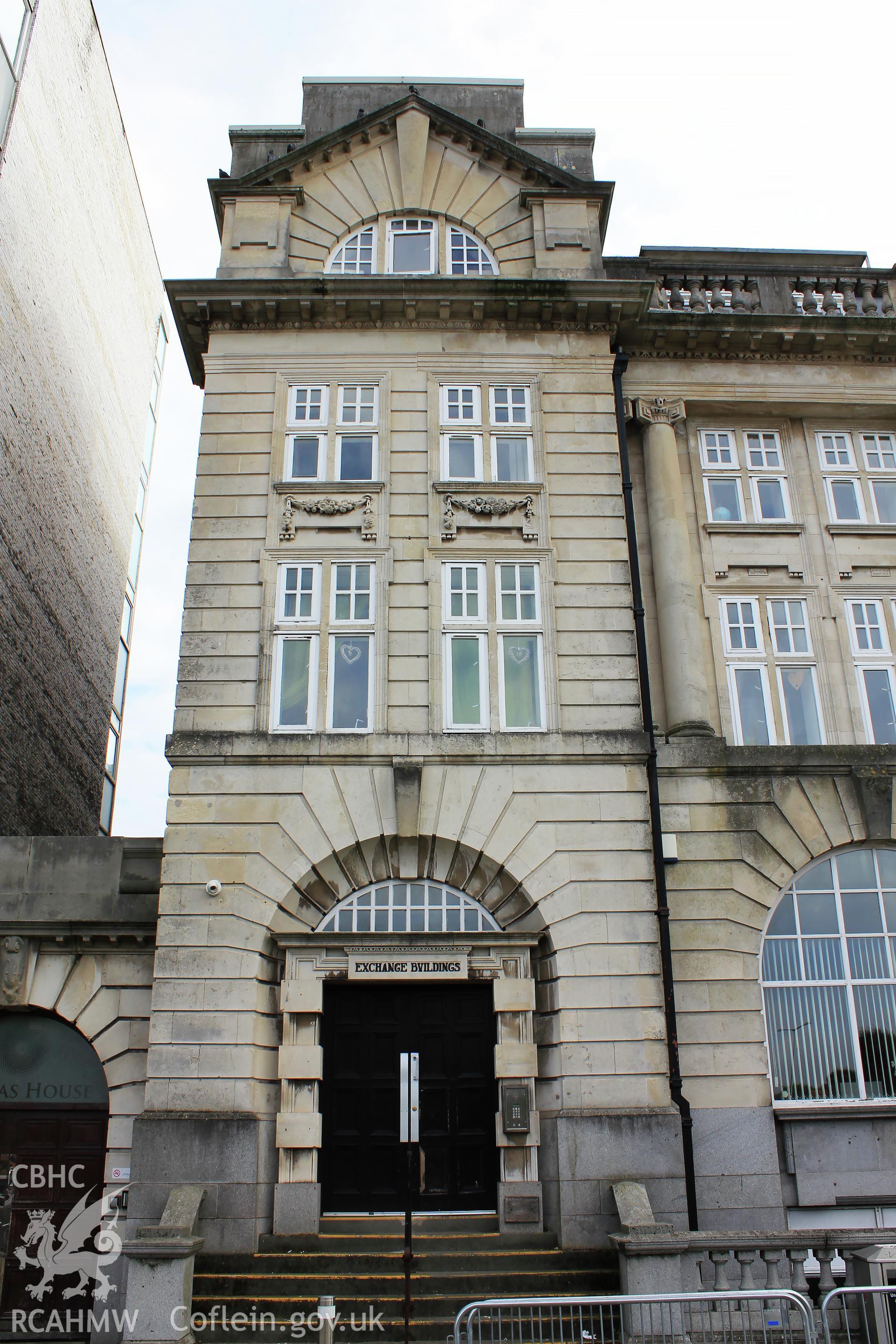 Exchange Chambers, Swansea, entrance doors Taken by Meilyr Powel.