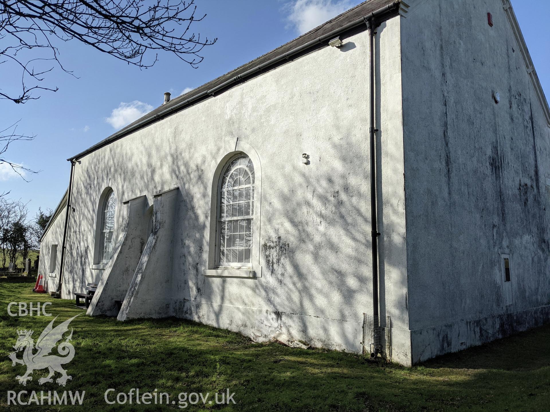 Gellionnen Unitarian Chapel south east corner and two south wall buttresses Taken by Meilyr Powel.
