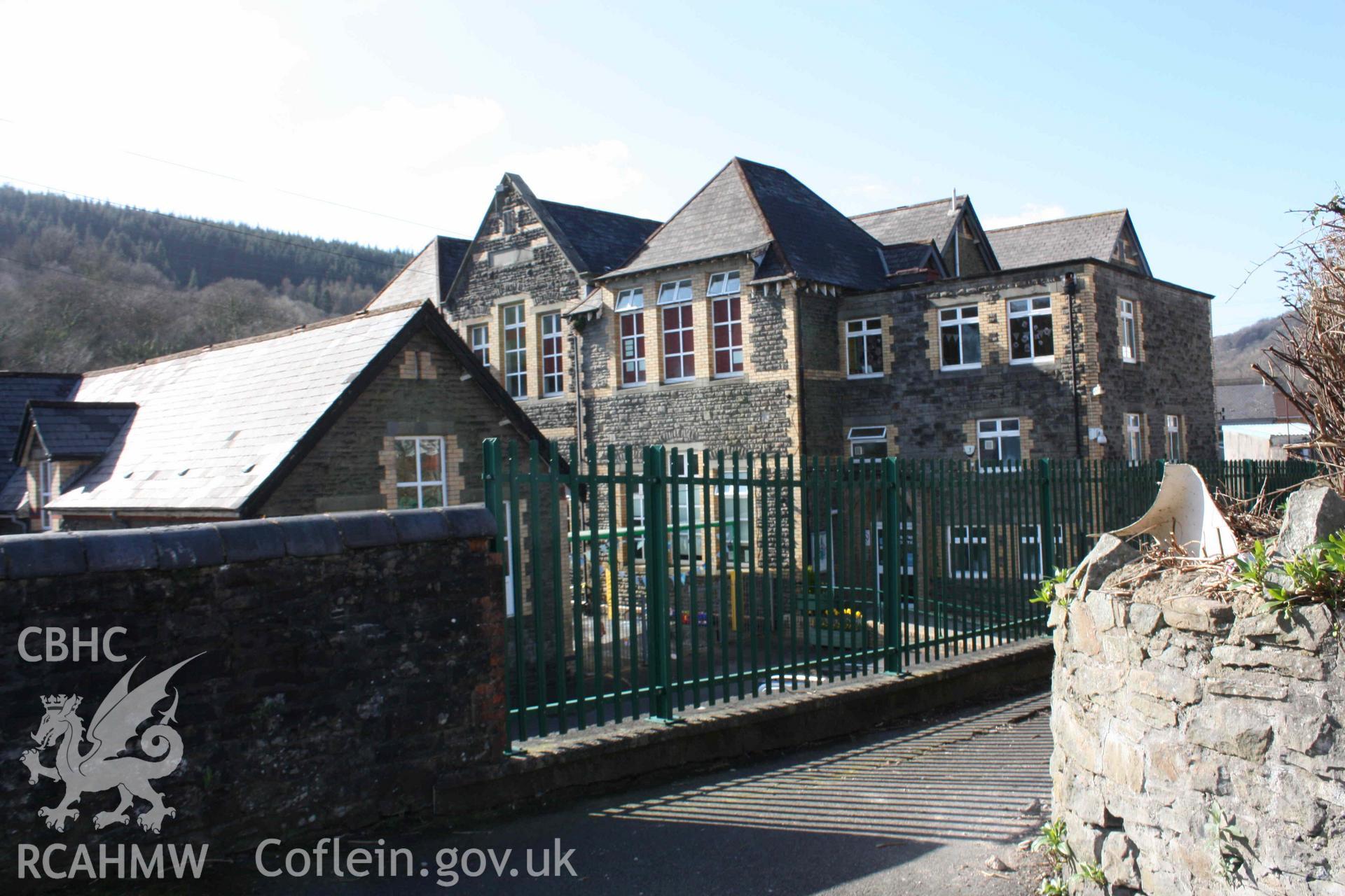 Digital colour photograph showing Trehopcyn Infants School, Hopkinstown, taken 18 March, 2022.