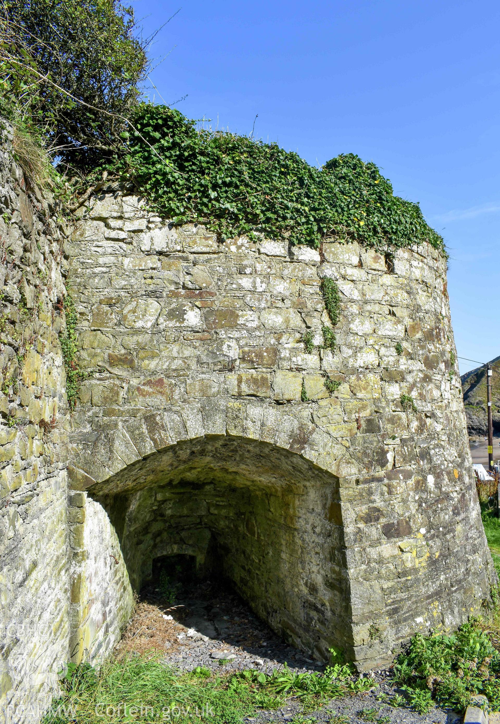 Llangrannog Limekiln. Southwest kiln eye, taken 20 September 2022