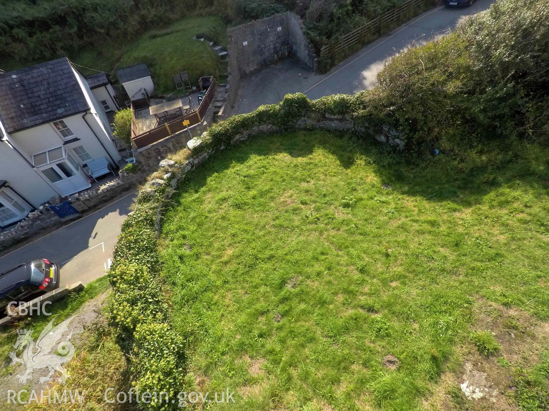 Llangrannog Limekiln. Infilled crucible and parapet wall looking east. Taken 20 September 2022