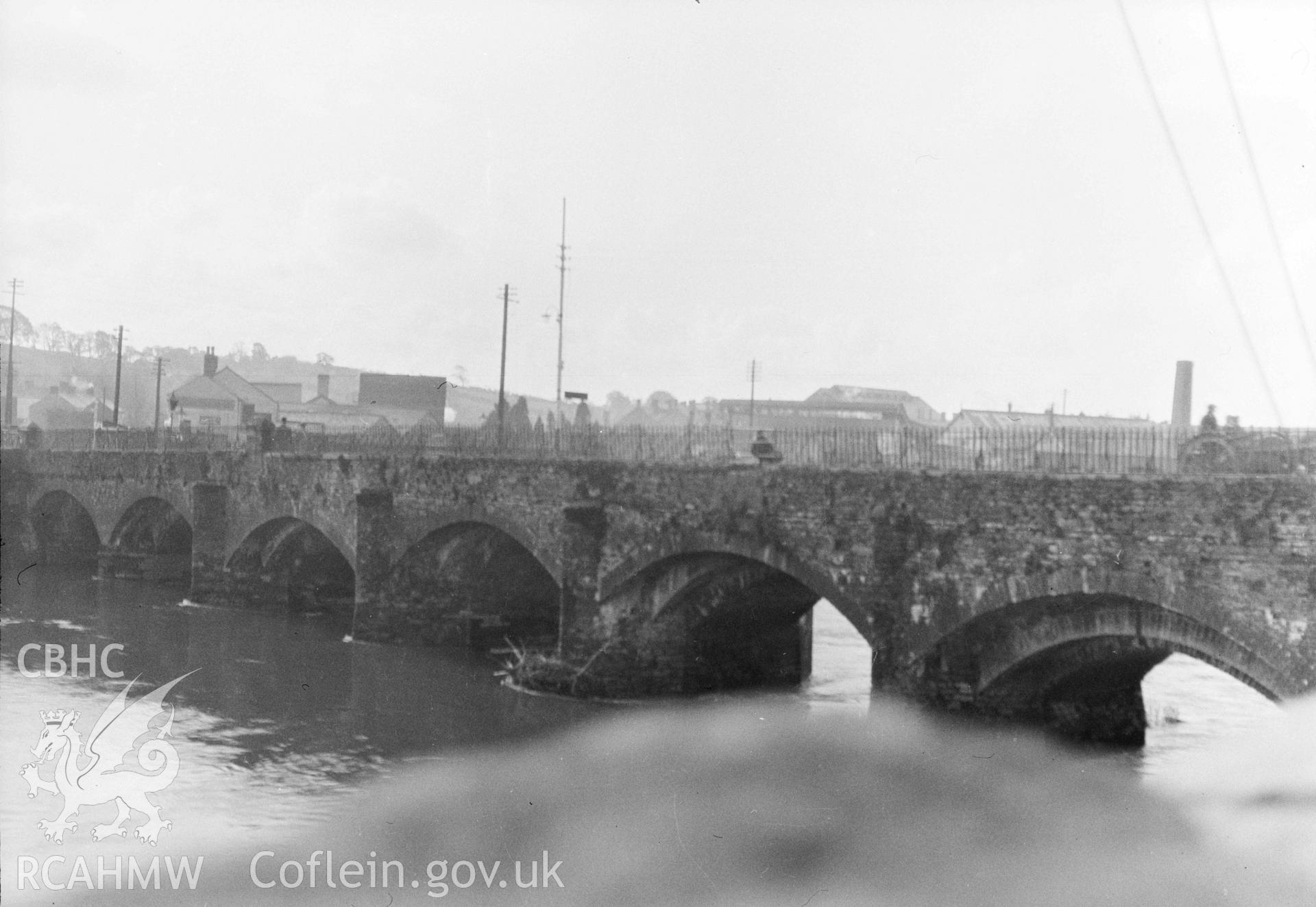 Digital copy of a nitrate negative showing 'Carmarthen Bridge'.