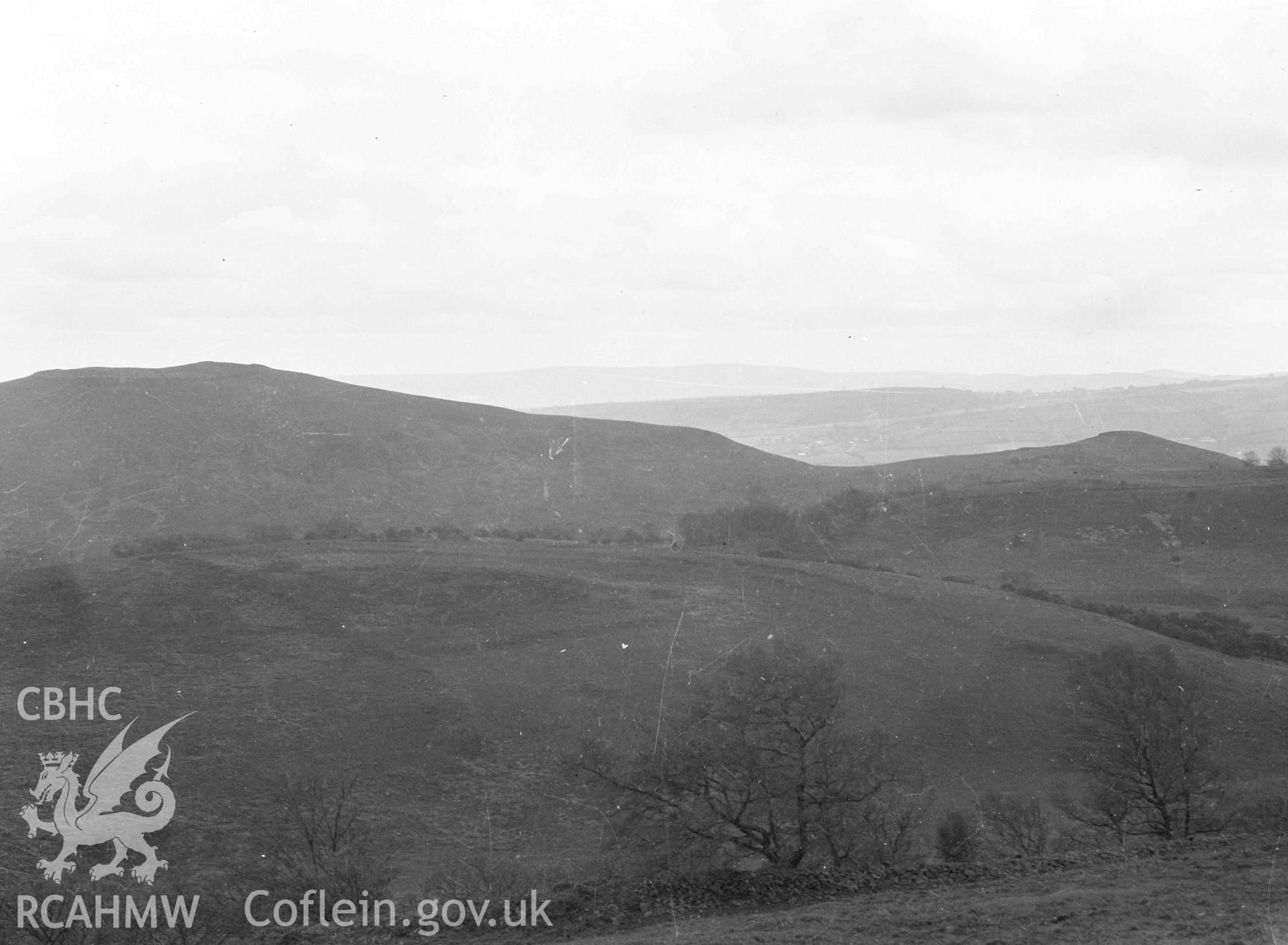 Digital copy of a nitrate negative showing Cefn Carnedd Camp.