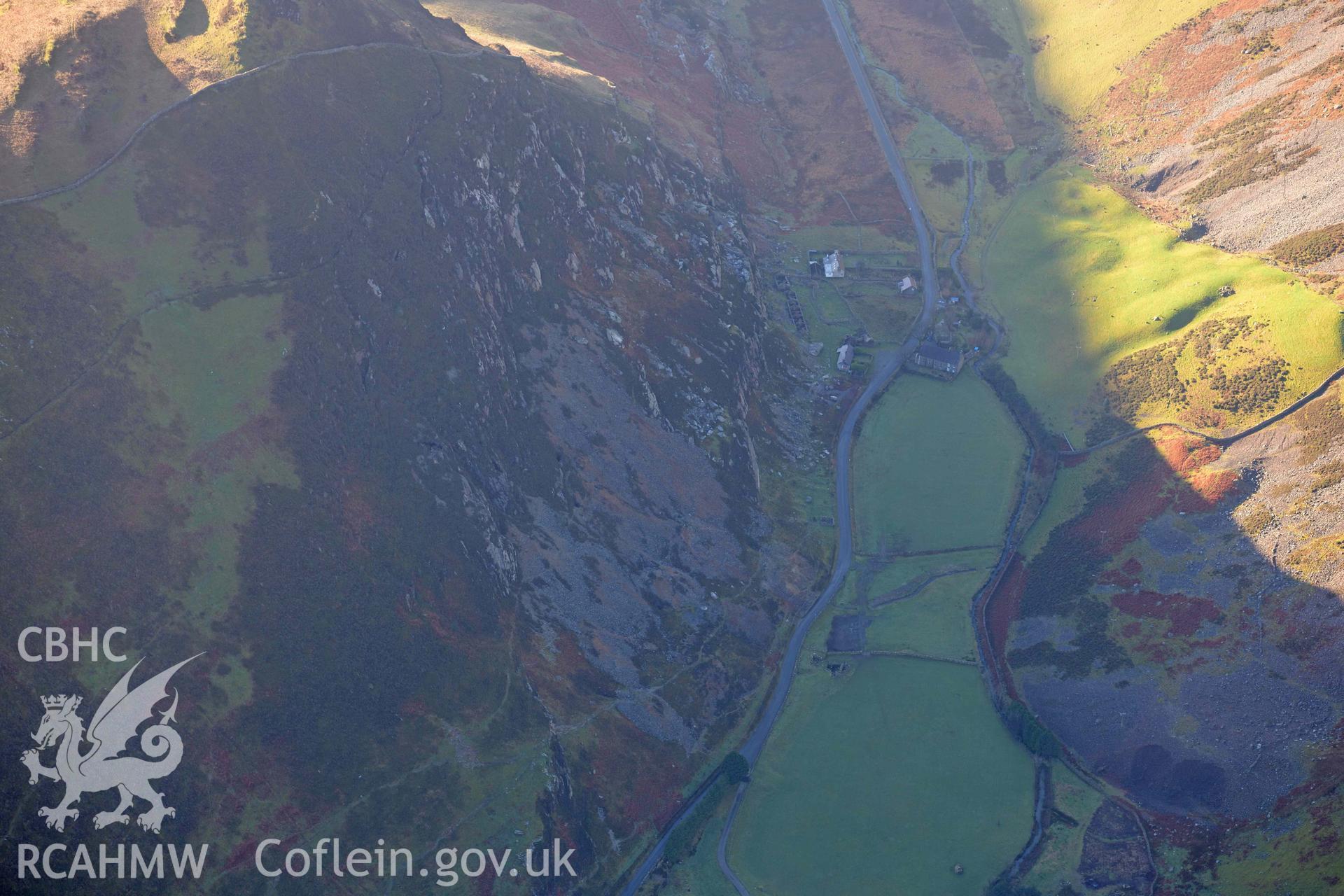 Oblique aerial photograph of Drws y Coed copper mine taken during the Royal Commission