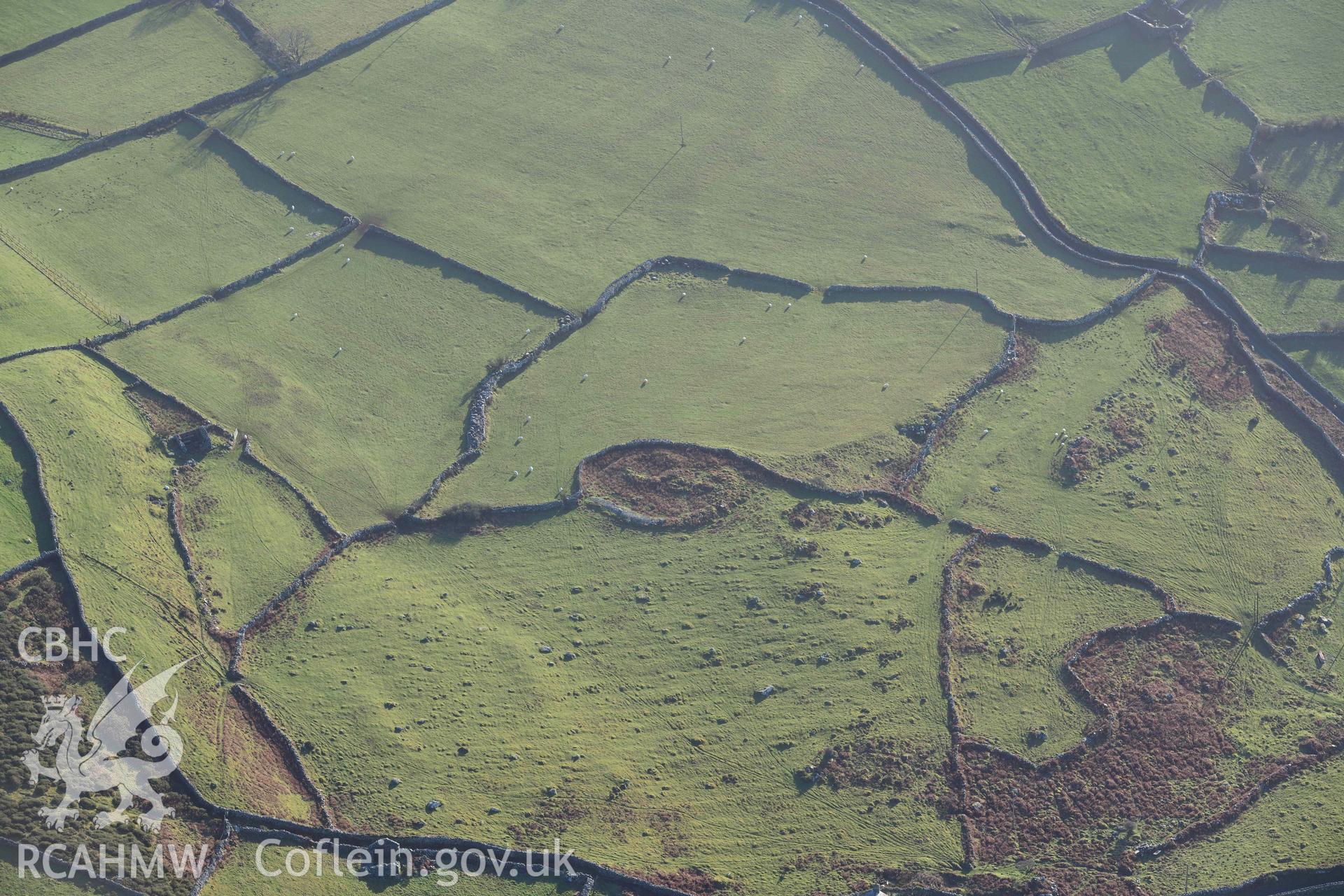 Oblique aerial photograph of Cefnfilltir taken during the Royal Commission