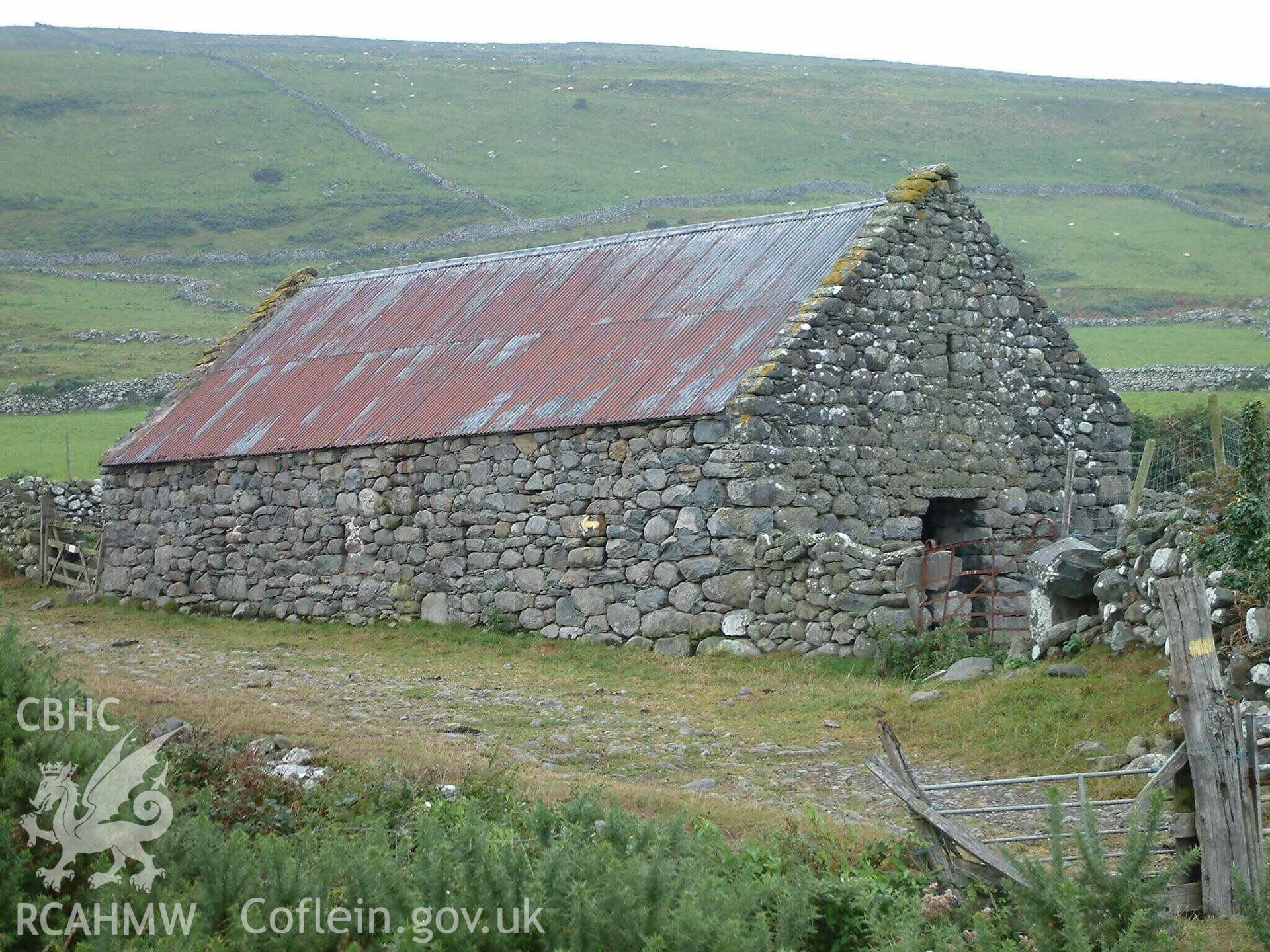 Photograph showing Egryn field barn, taken by John Latham, 2003.