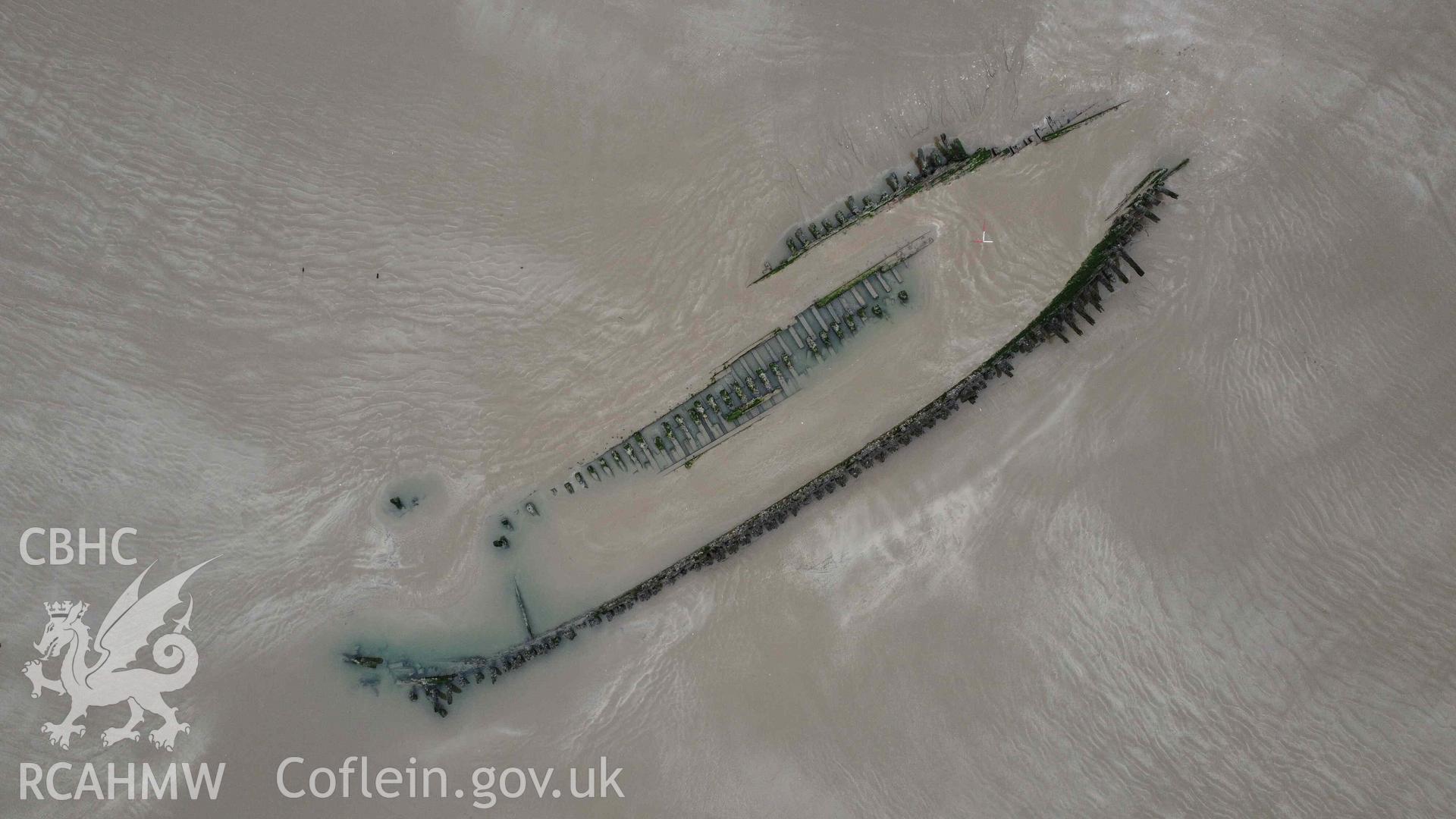 Cefn Sidan wreck 1. Overhead view taken on 21/02/2023. North is to the top, Scales are 1m. The bow of the ship is to the top-right of the image.