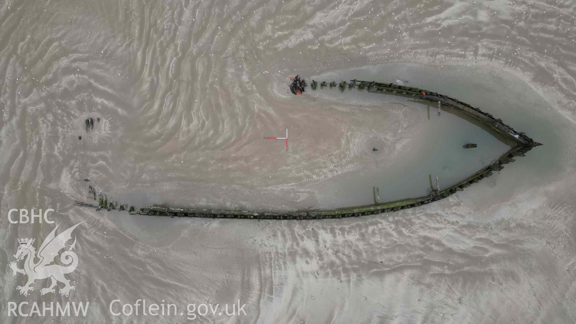 Cefn Sidan wreck 2. Overhead view taken on 21/02/2023. North is to the left, scales are 1m. The bow of the ship is to the south (right).